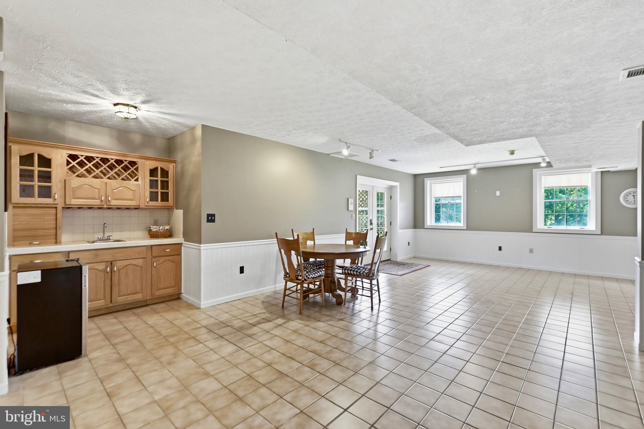 BERKELEY CHASE - Residential