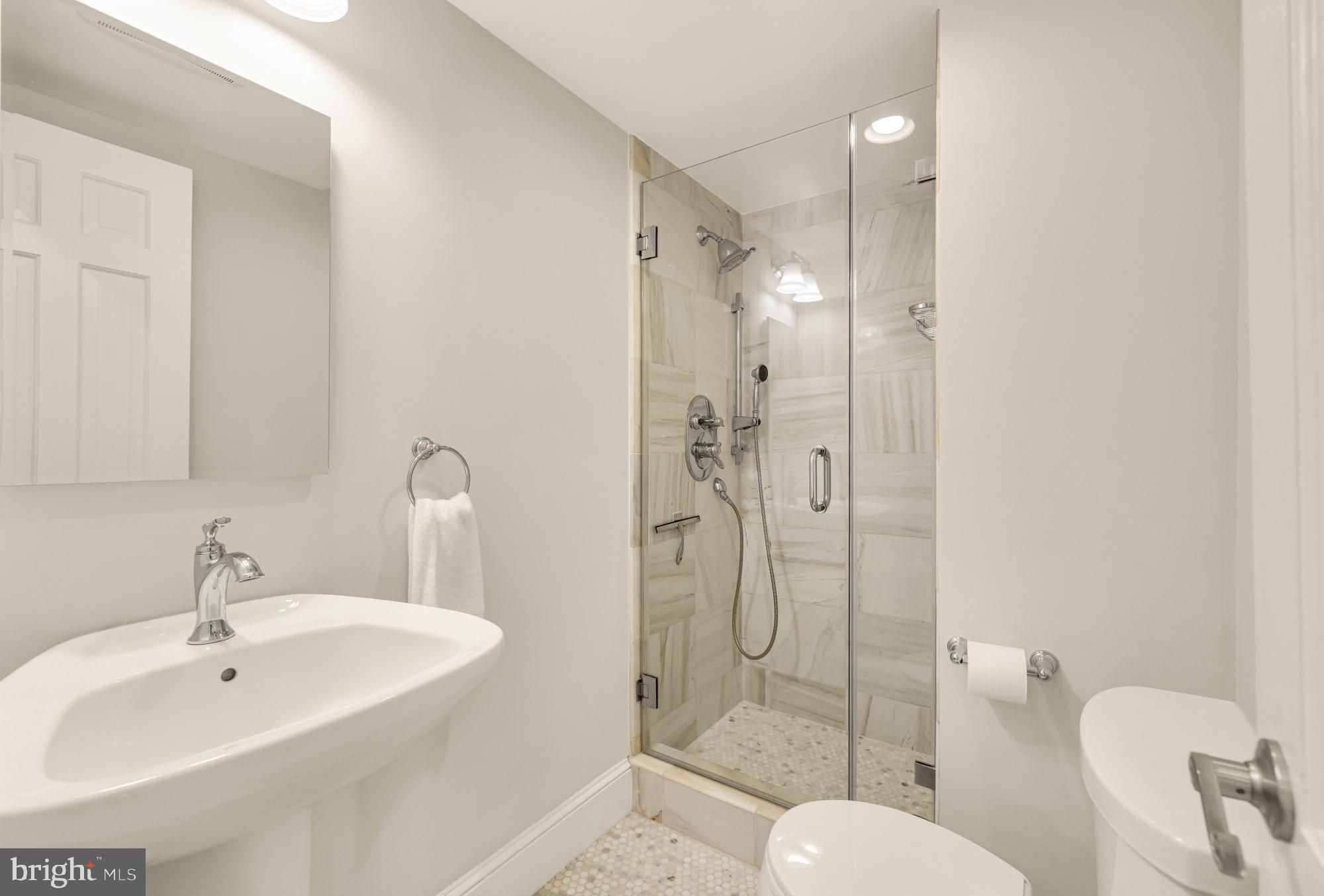 NORBECK ESTATES - Residential