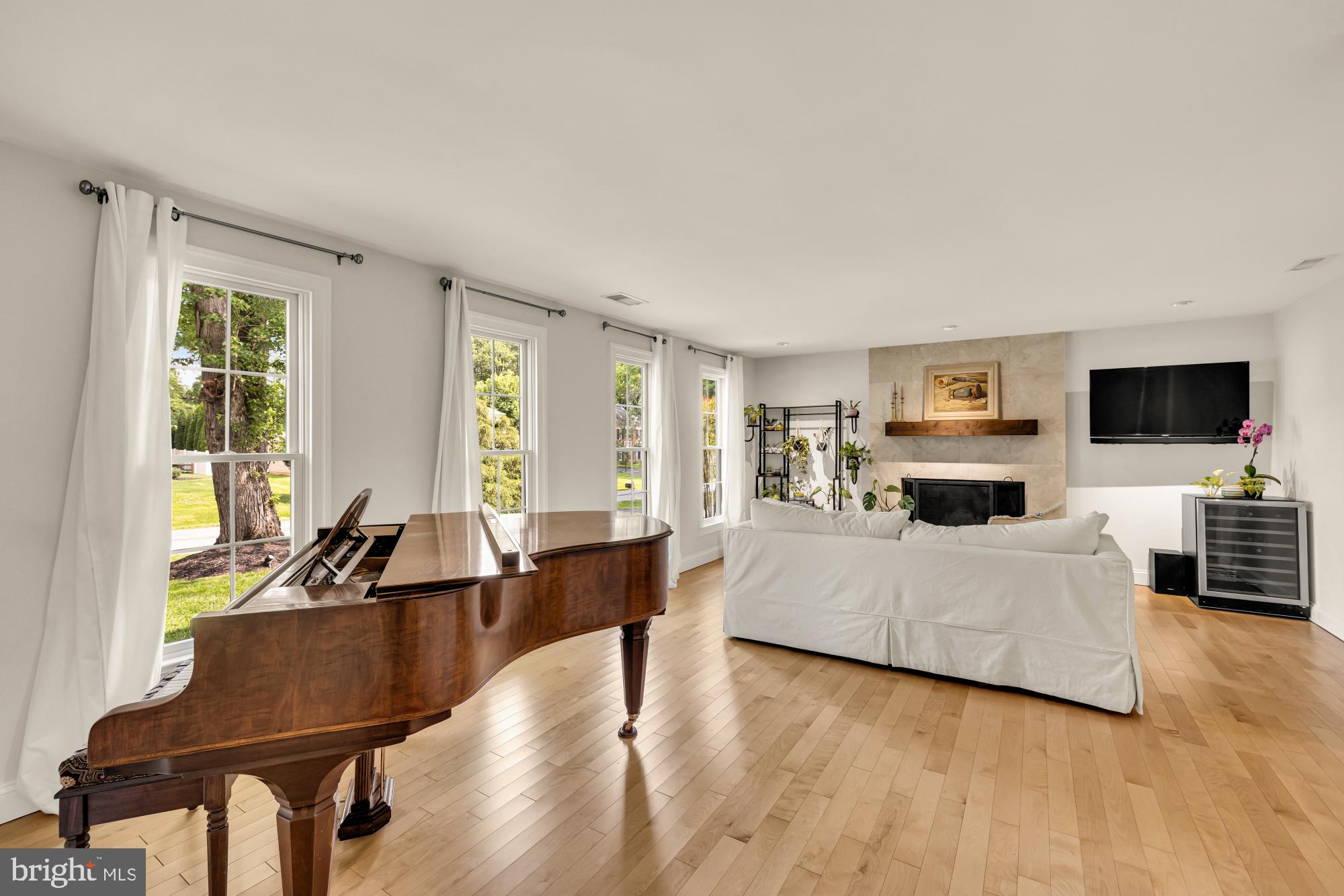 NORBECK ESTATES - Residential