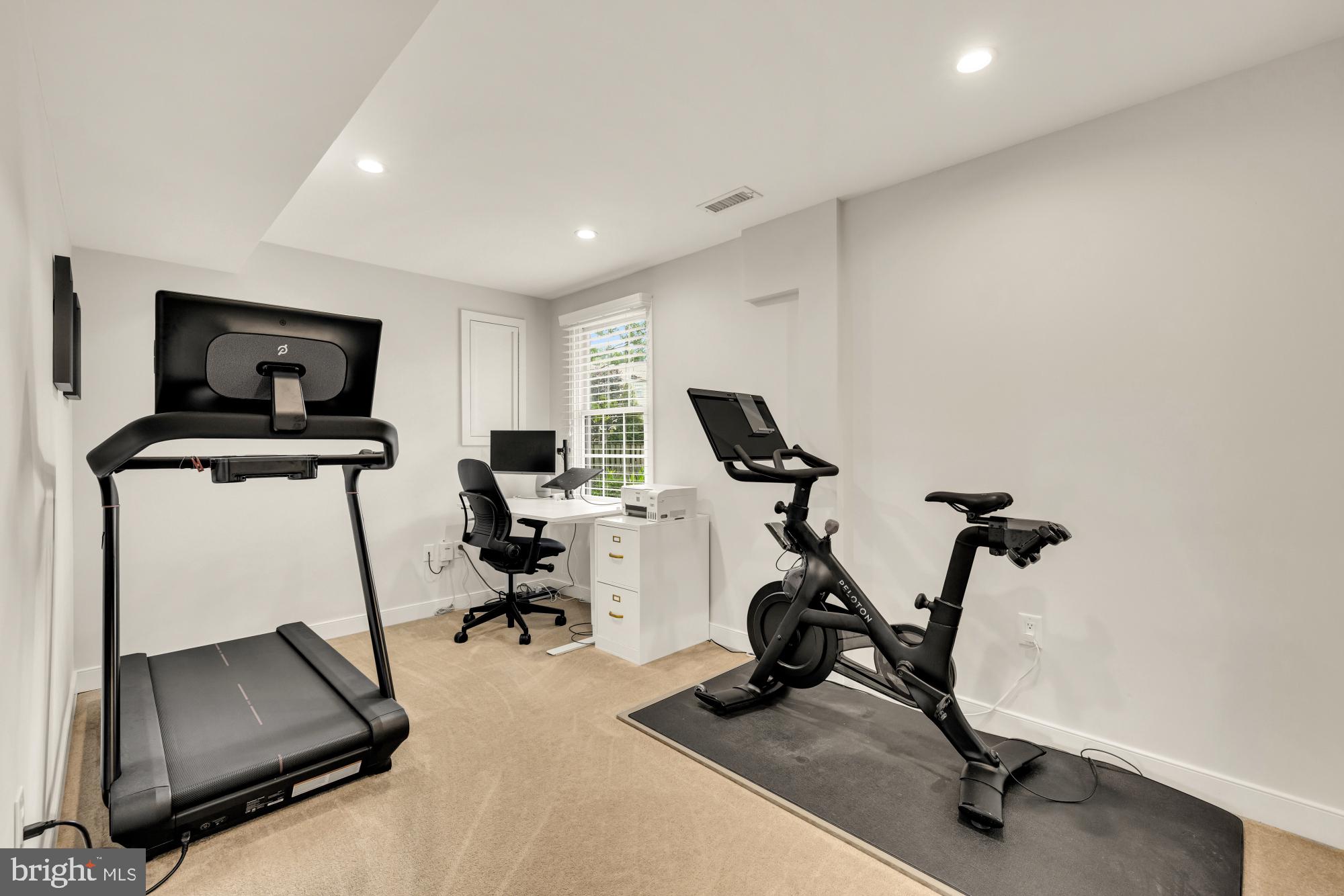 NORBECK ESTATES - Residential