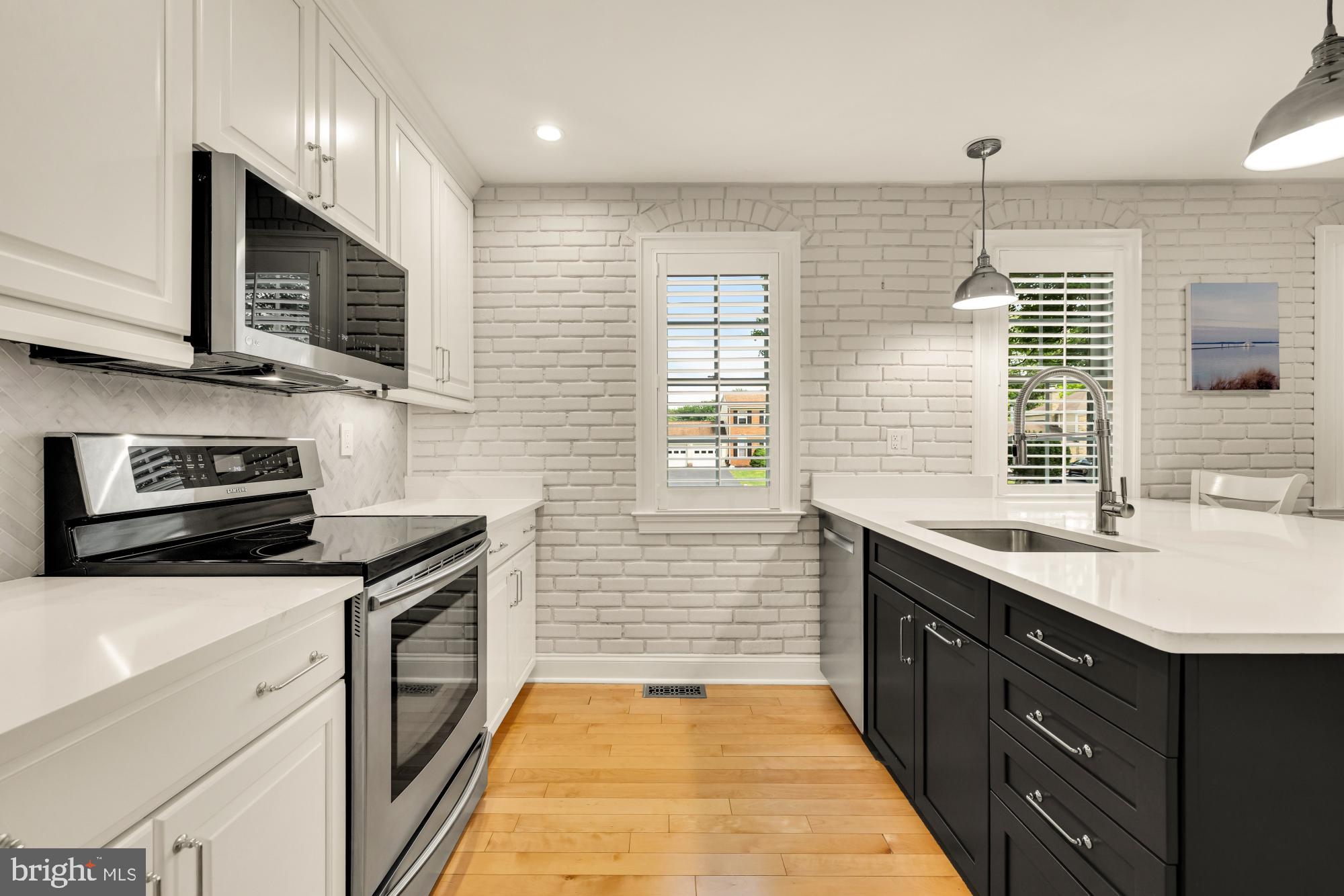 NORBECK ESTATES - Residential
