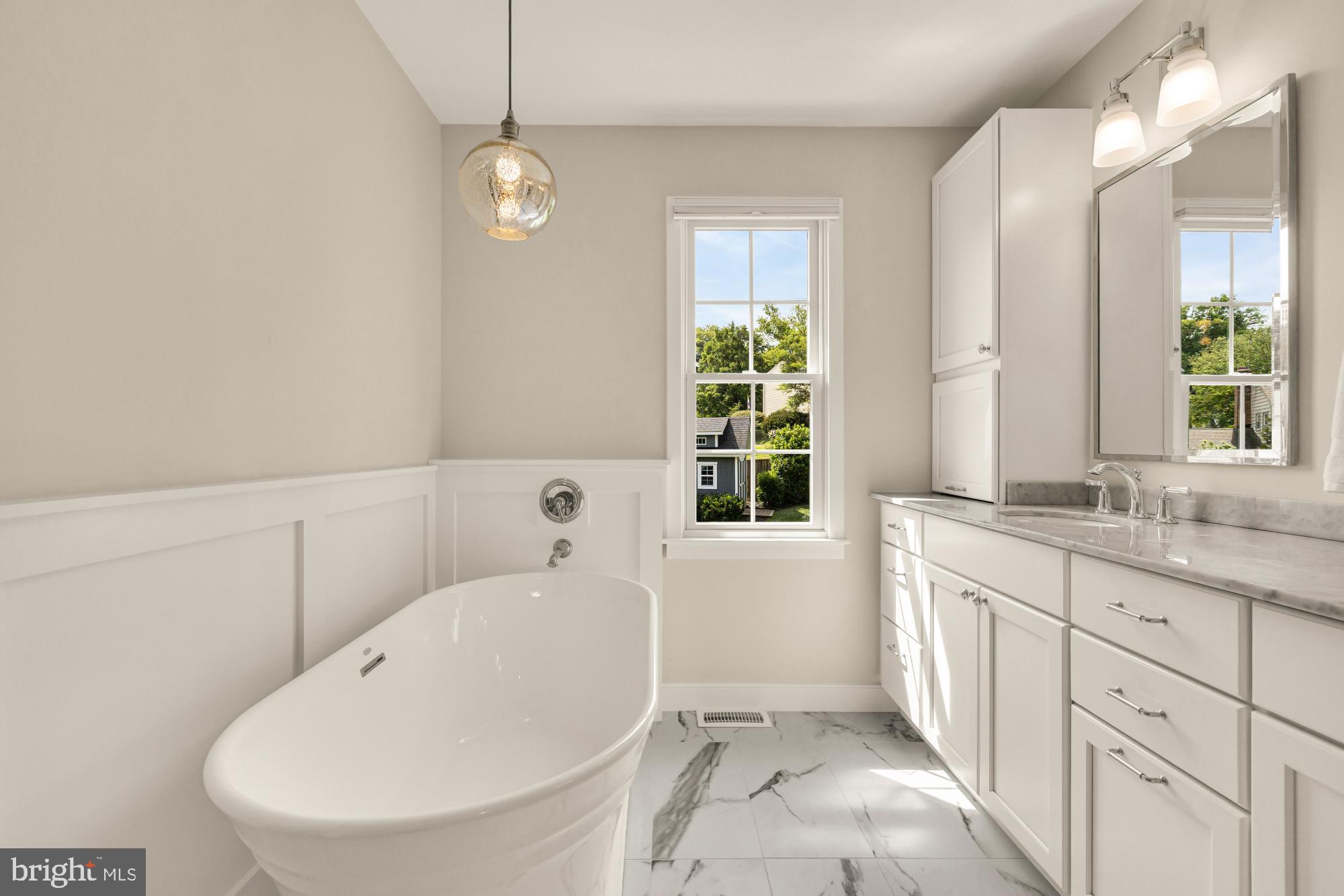 NORBECK ESTATES - Residential