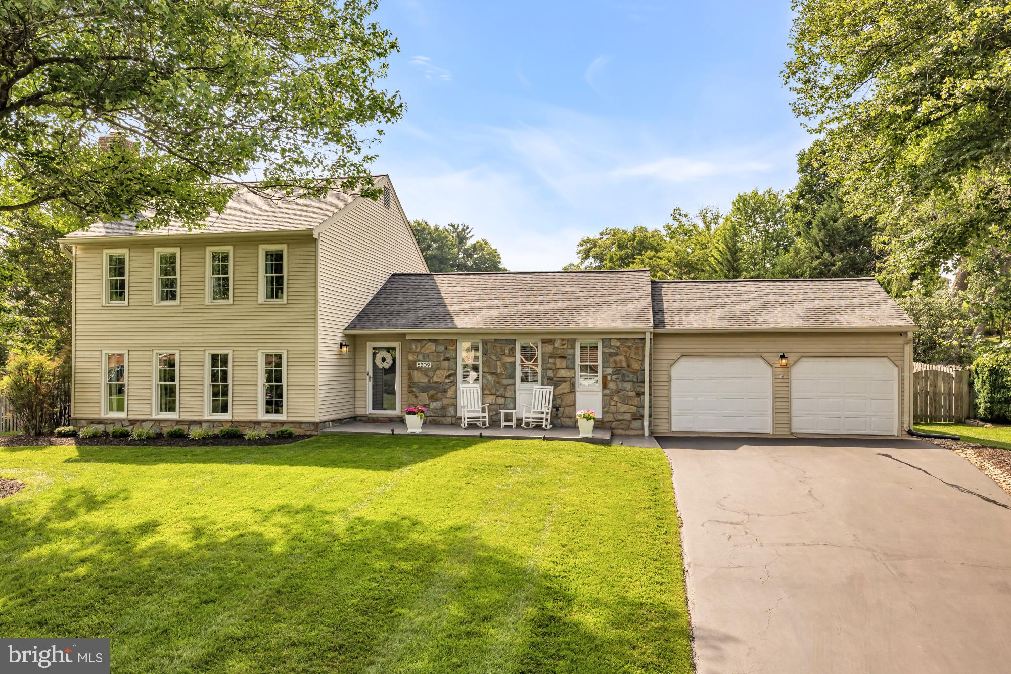 NORBECK ESTATES - Residential