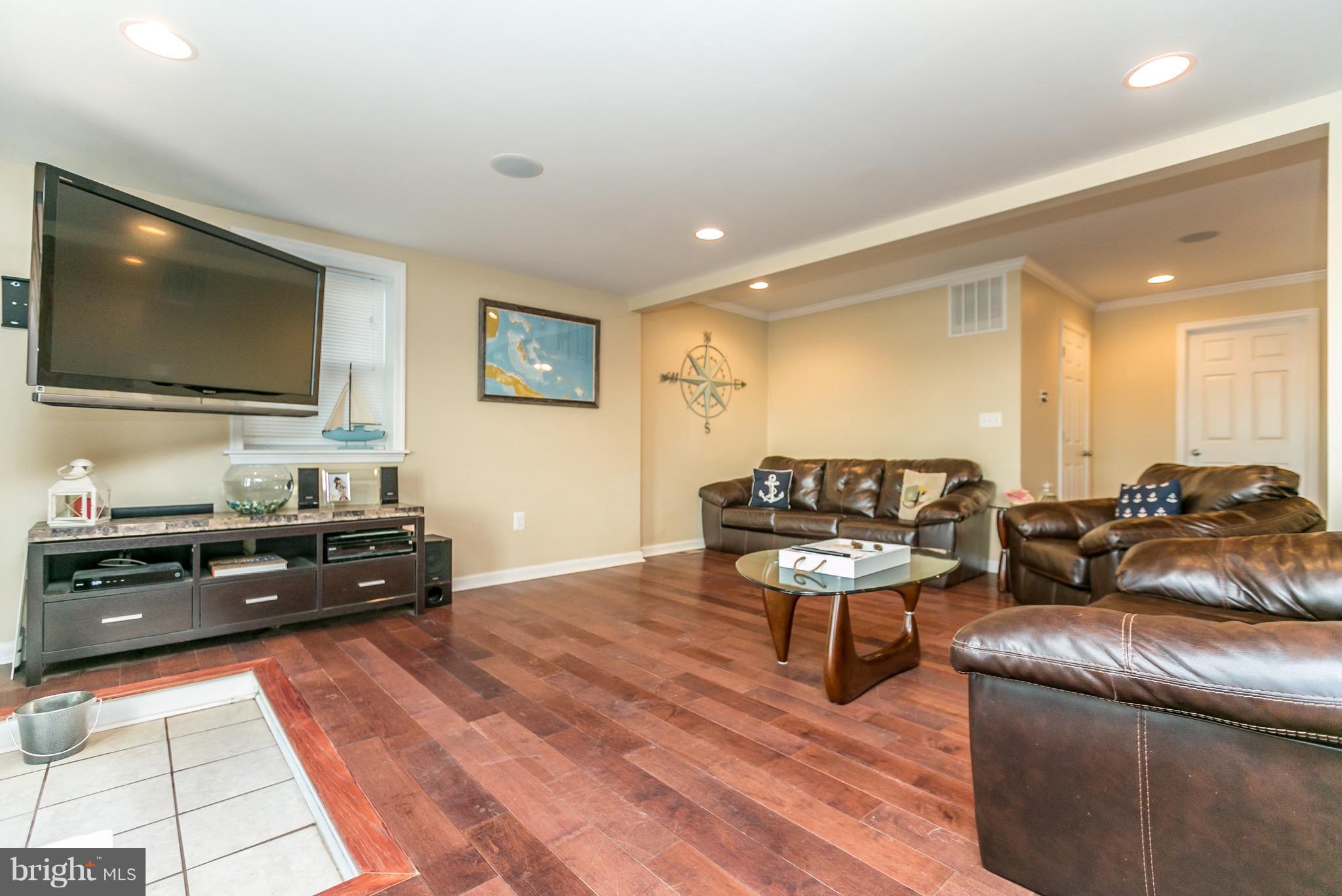 MURRAY POINT - Residential Lease
