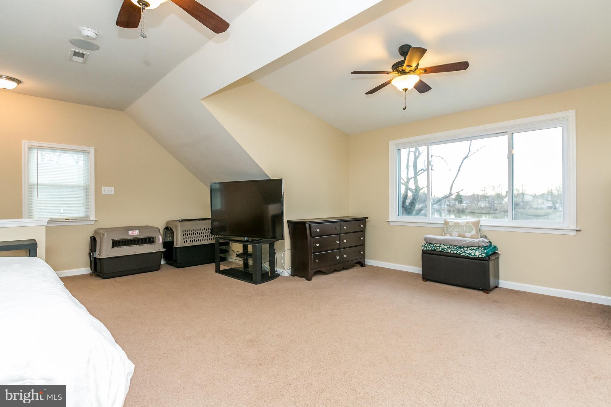 MURRAY POINT - Residential Lease