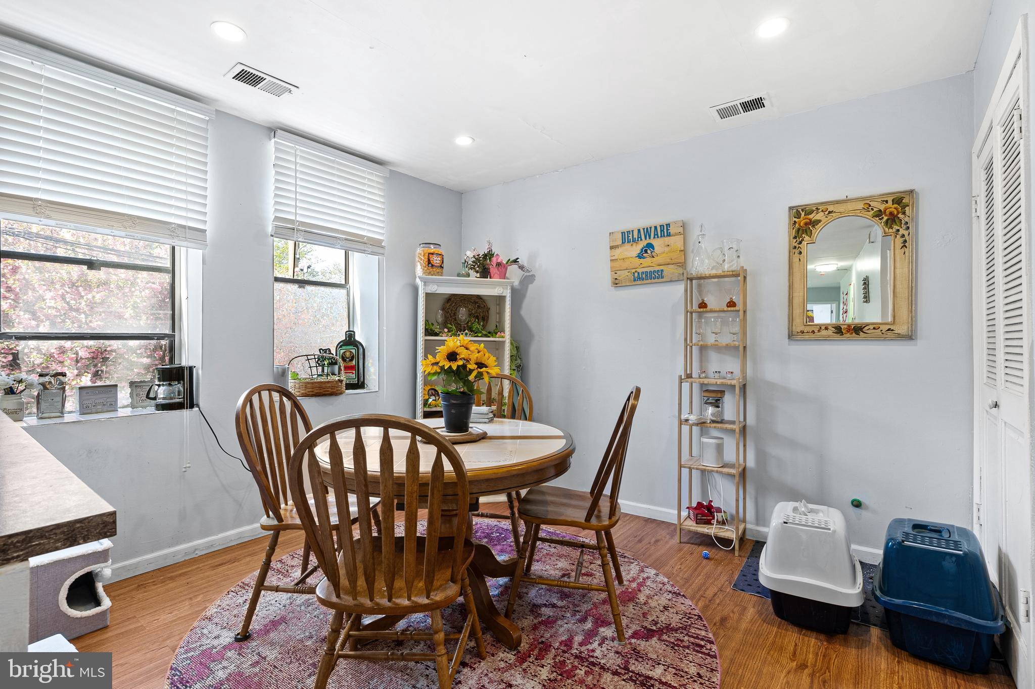 QUEEN VILLAGE - Residential Lease