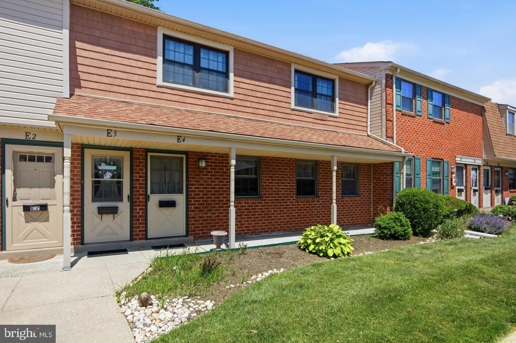 SAXONY MANOR - Residential