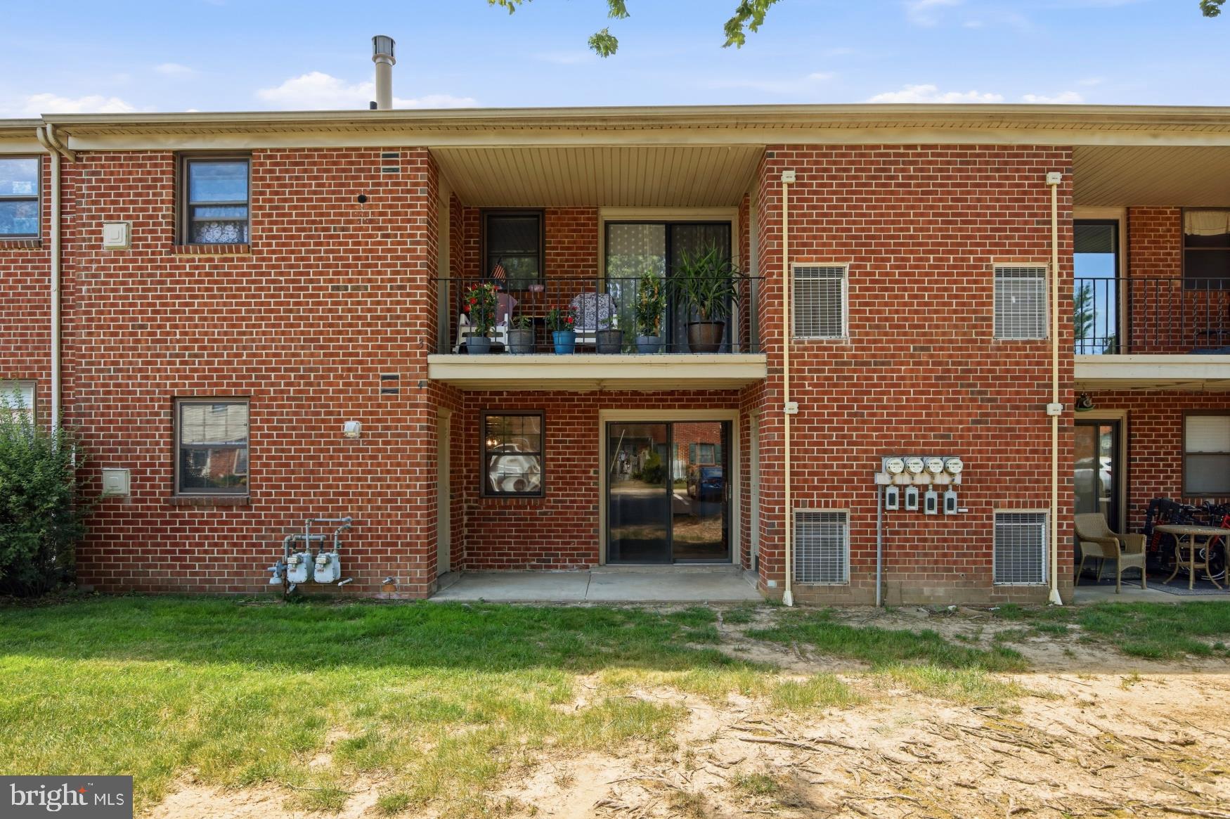 SAXONY MANOR - Residential