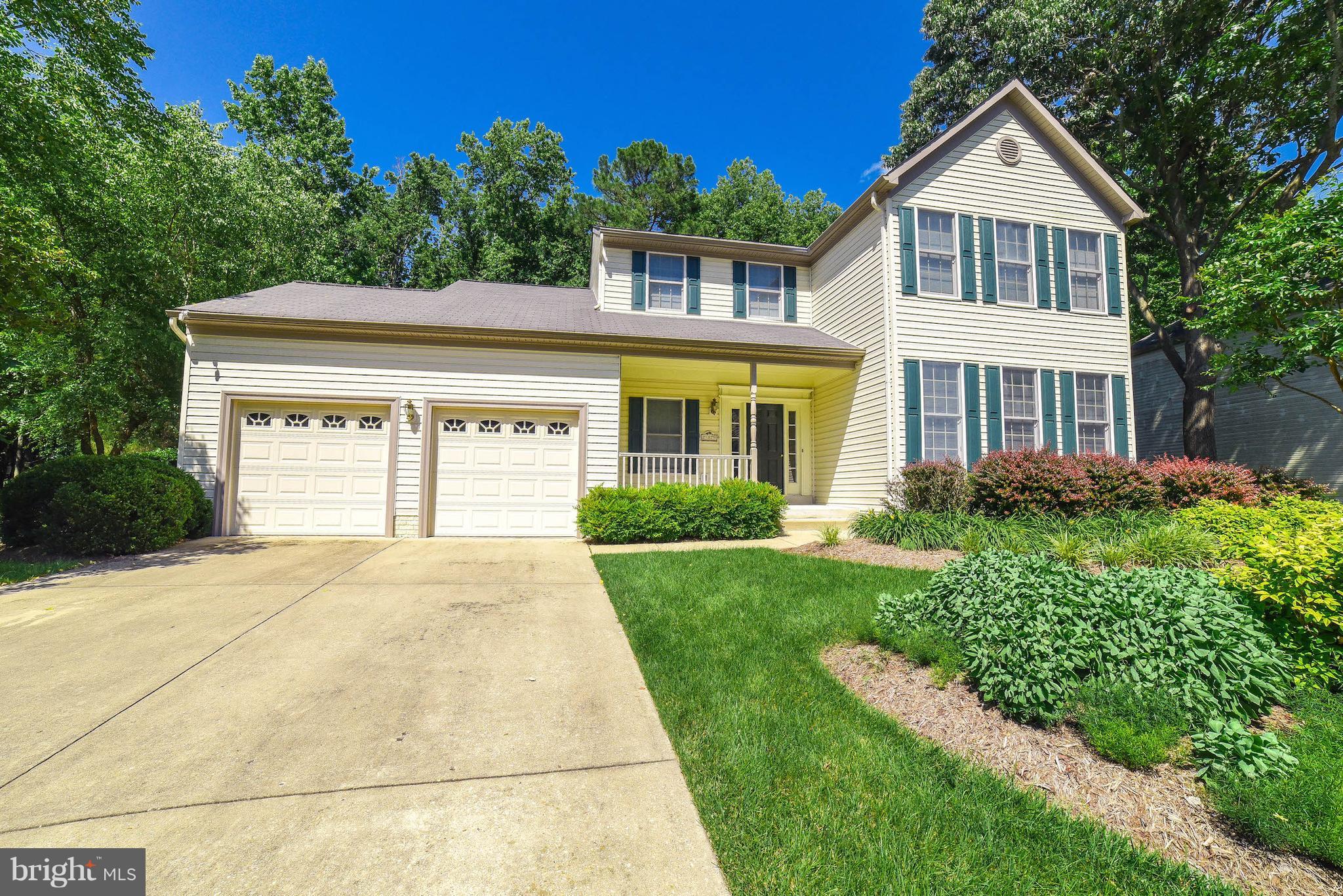 Meticulously maintained 2400 sqft home in Breton Bay.  Home boasts irrigated mature landscaping, over 350 sqft exterior entertaining space, and just over 1 acre of land backing the golf course. Inside the home you will a 4 bed 2 bath top level w/ master suite, main level with a wood burning fireplace, hardwood floors eat in kitchen and tons of natural light. Virtually Staged