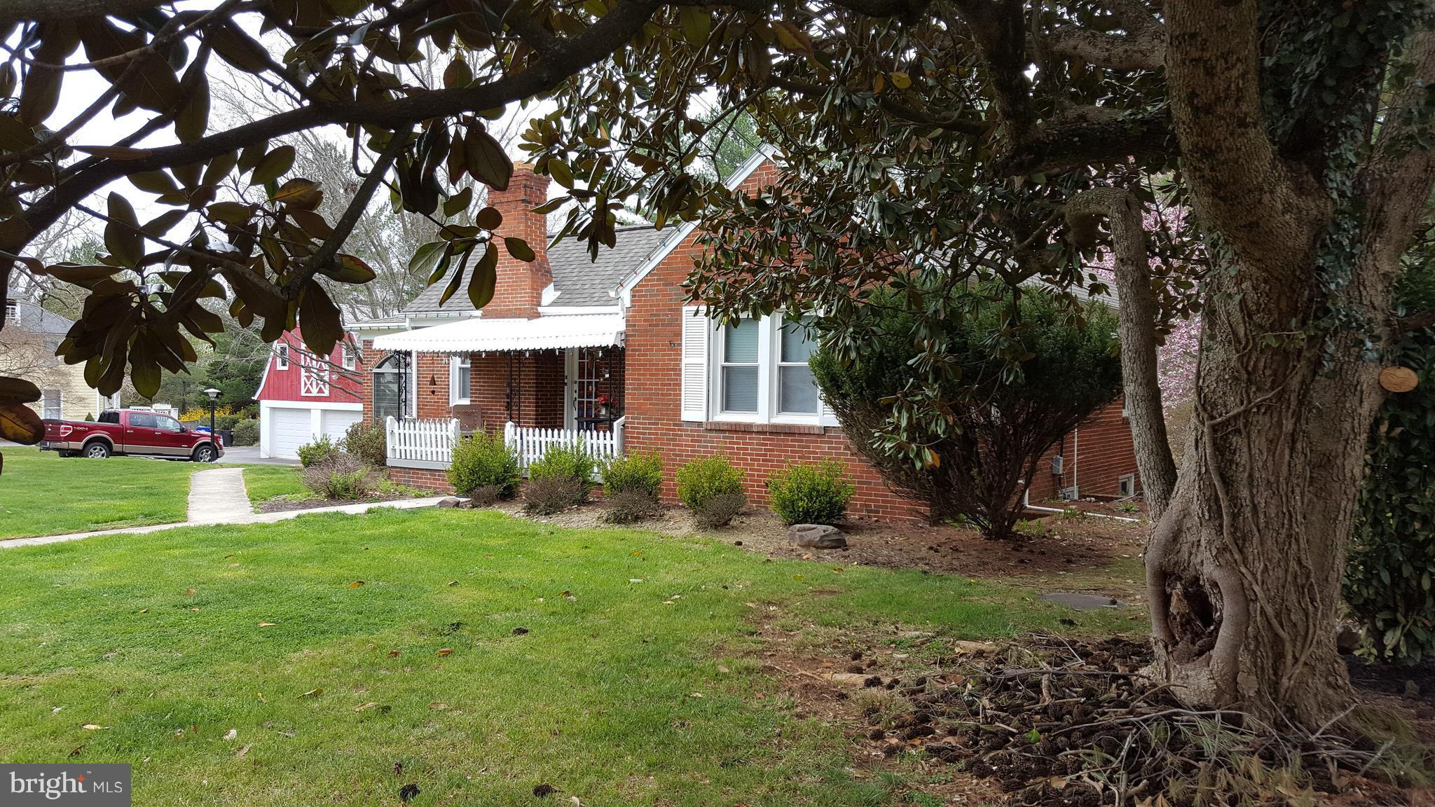 DARNESTOWN OUTSIDE - Residential