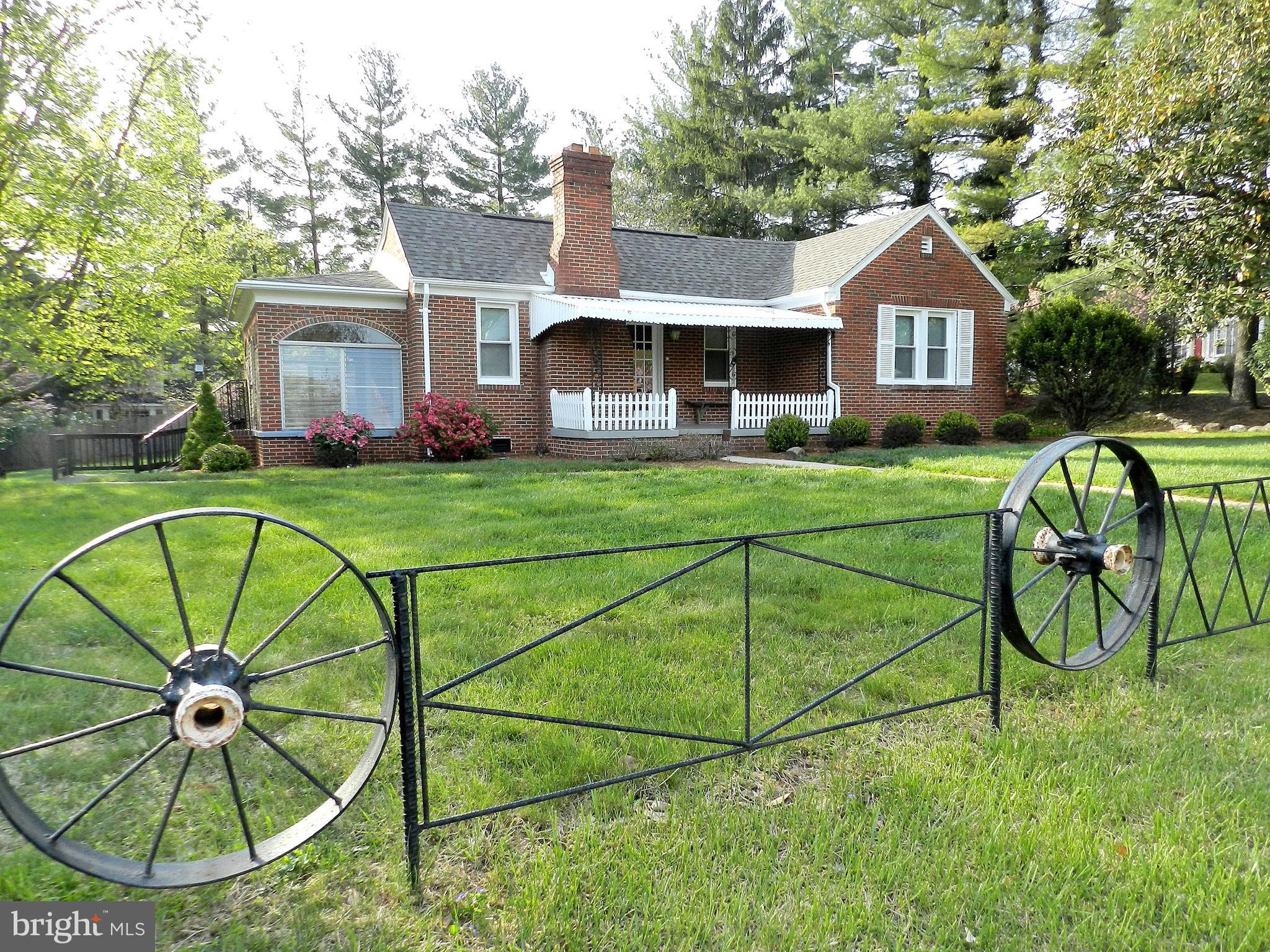 DARNESTOWN OUTSIDE - Residential