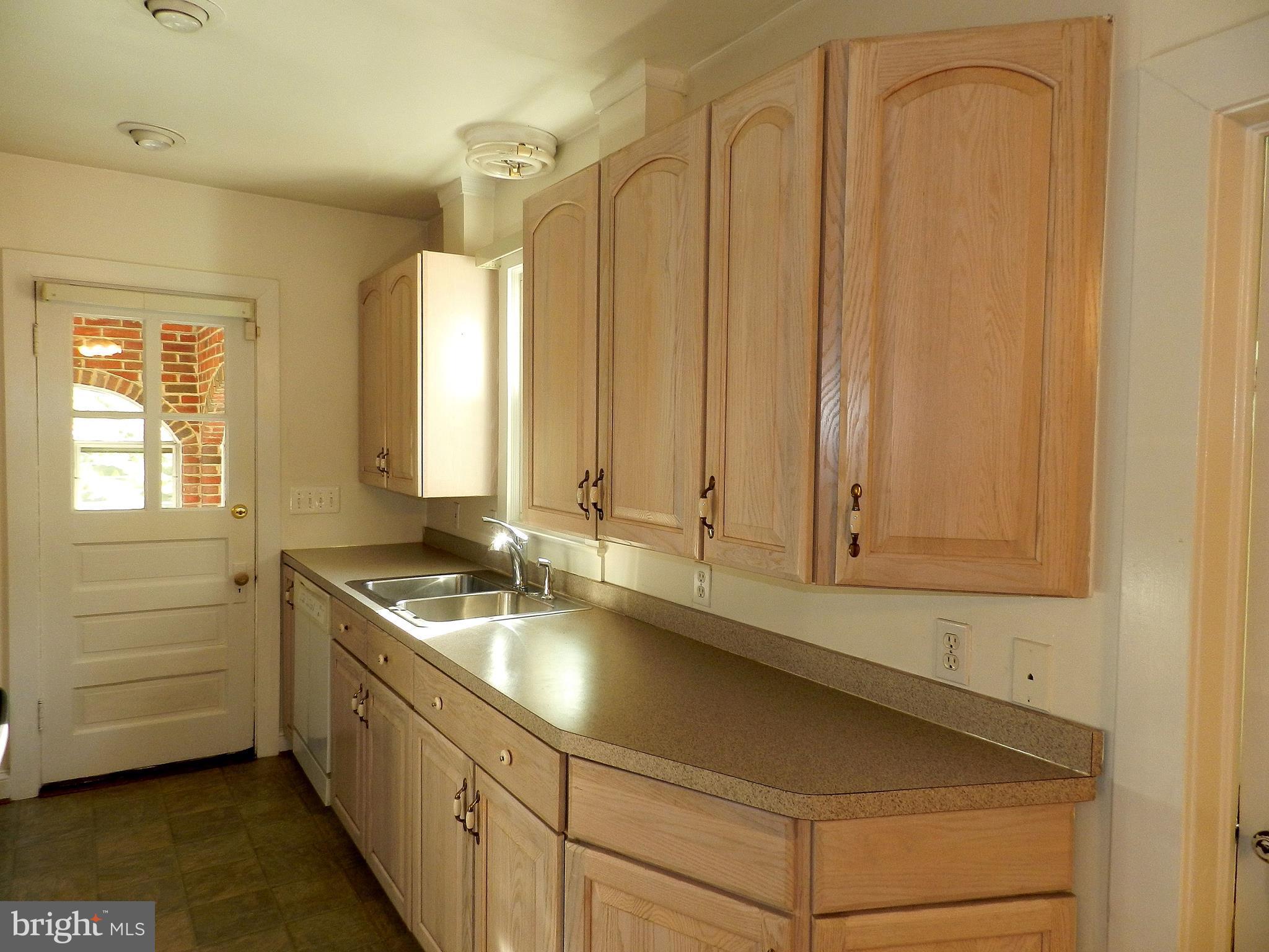 DARNESTOWN OUTSIDE - Residential