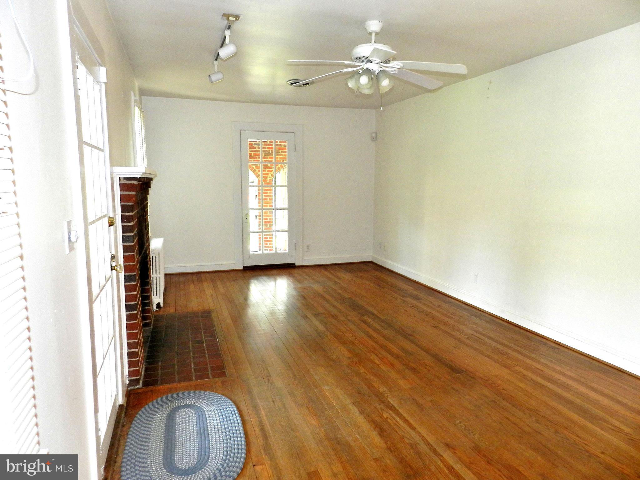 DARNESTOWN OUTSIDE - Residential