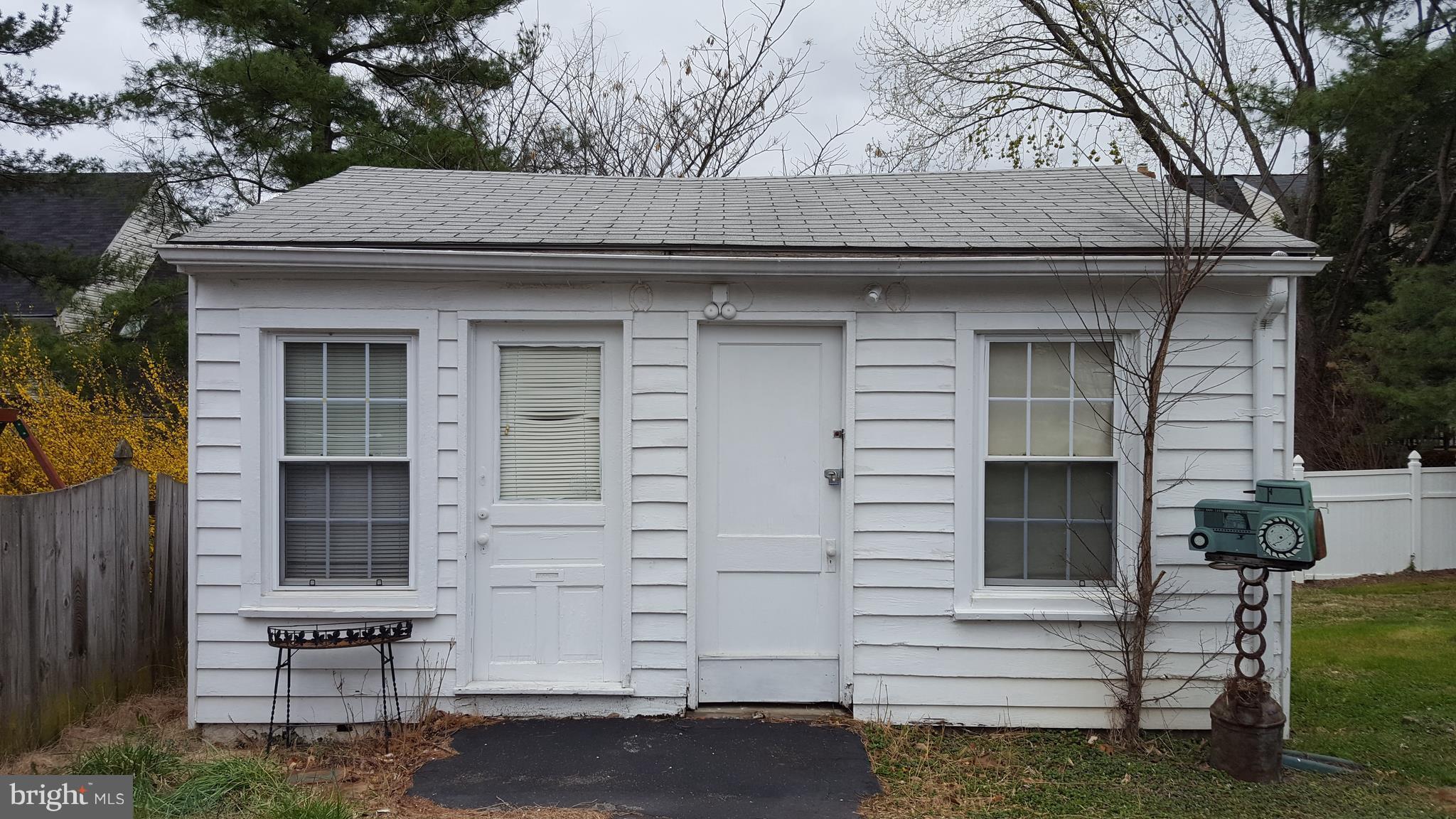 DARNESTOWN OUTSIDE - Residential