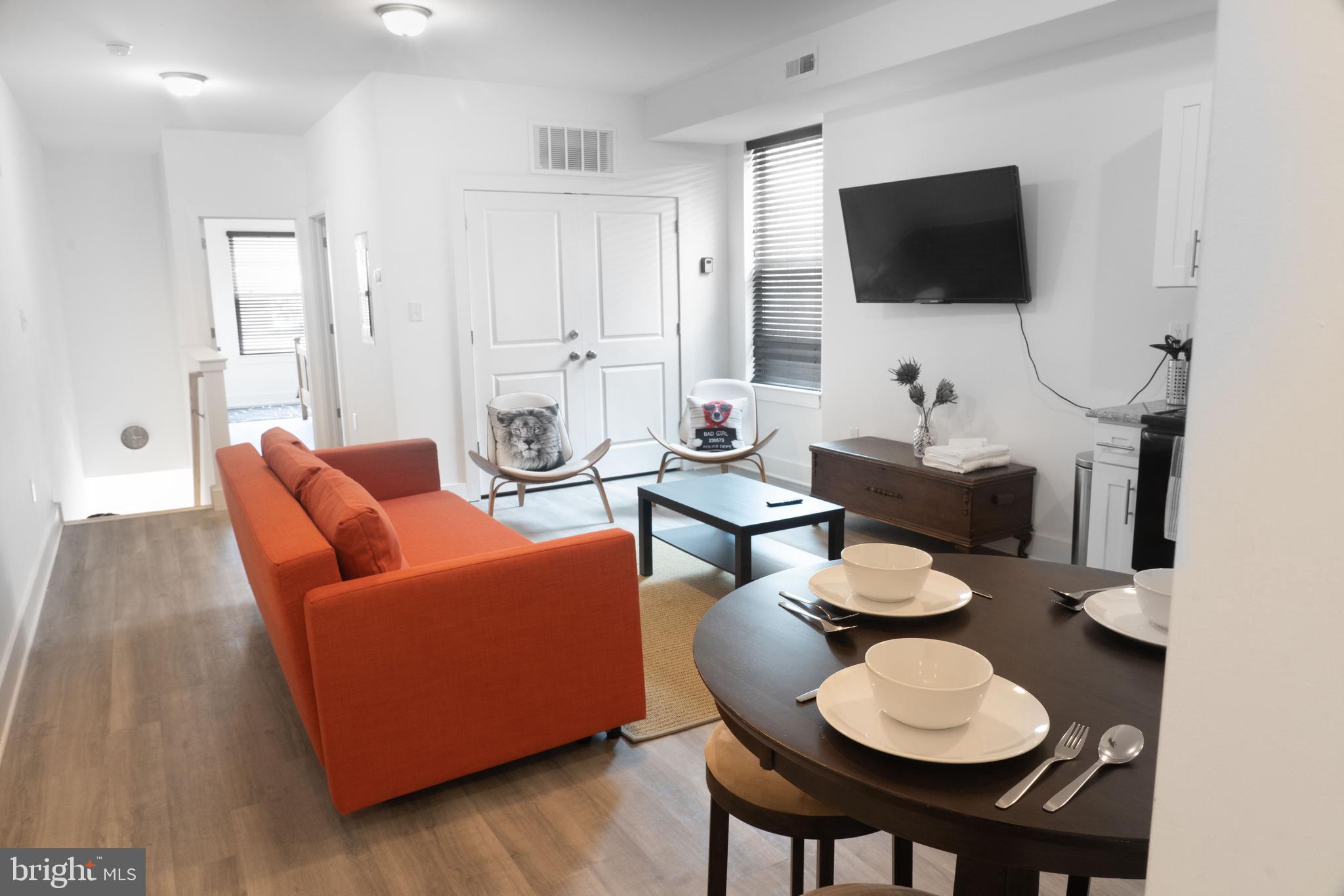 WALNUT HILL - Residential Income