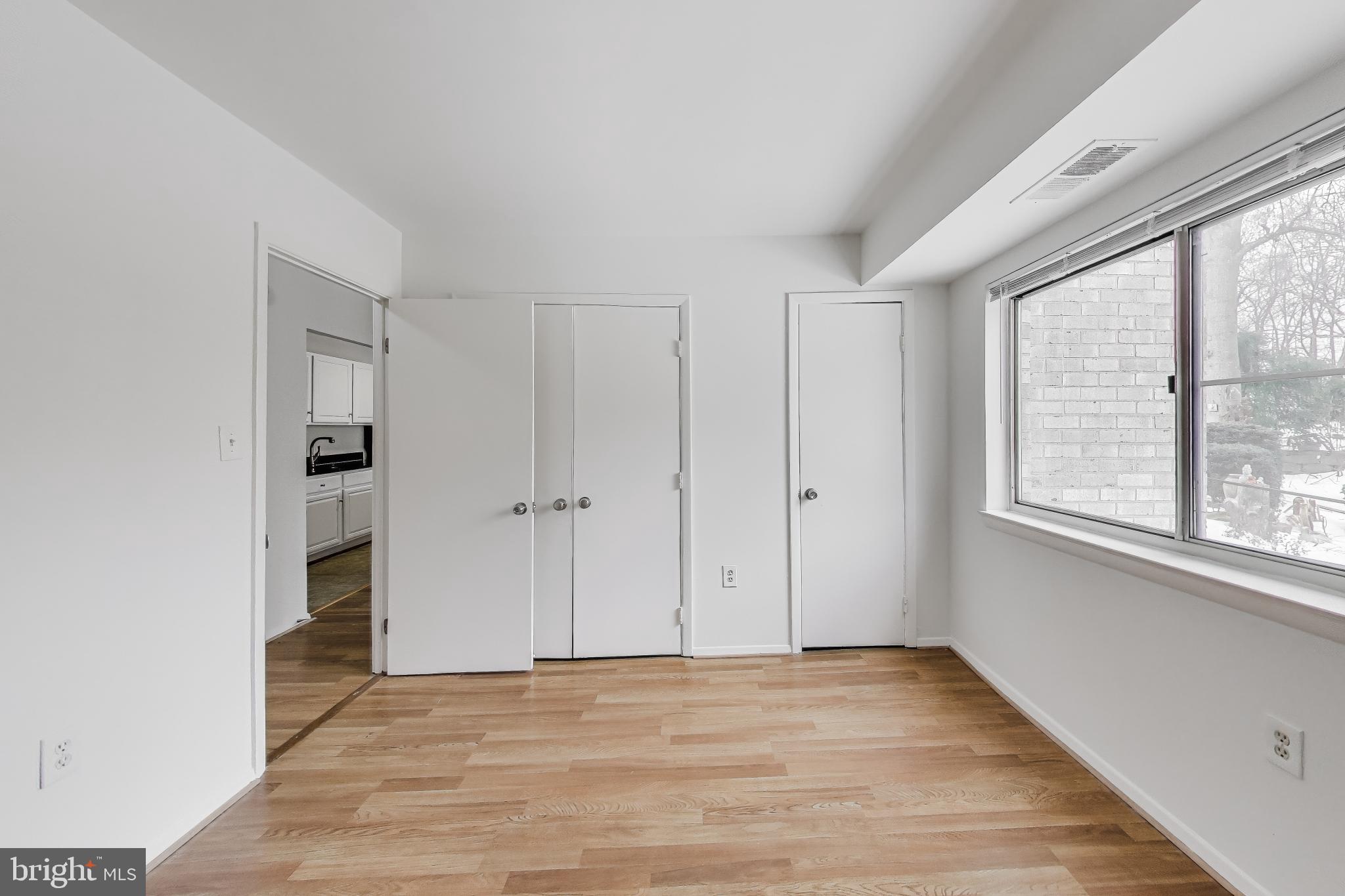 BETHESDA PARK - Residential
