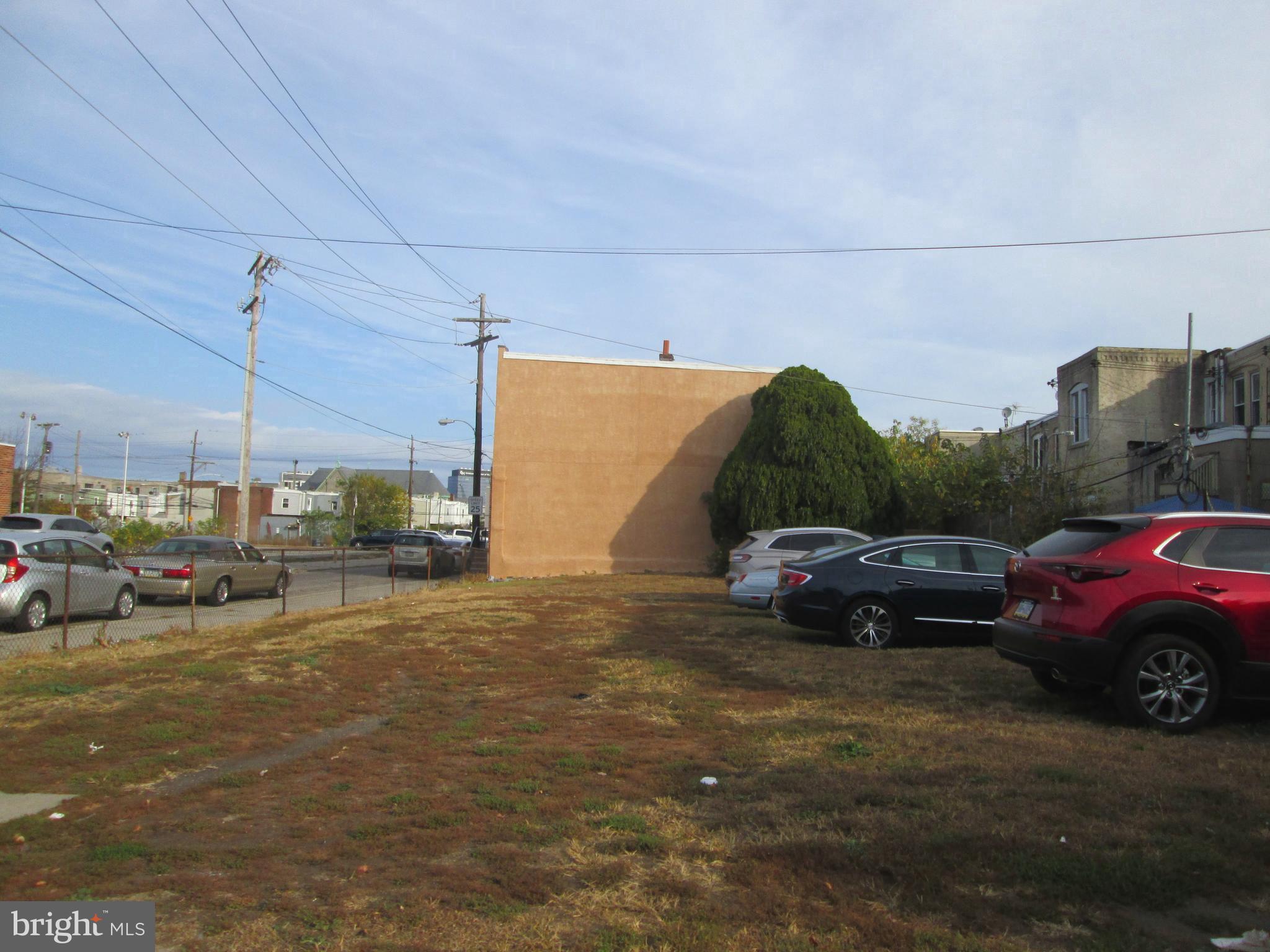 GRAYS FERRY - Land