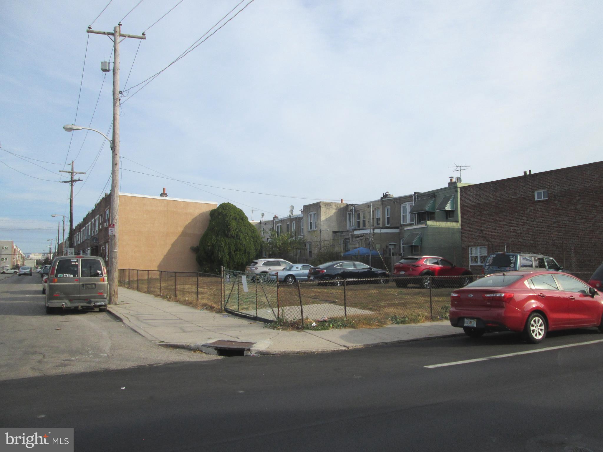 GRAYS FERRY - Land