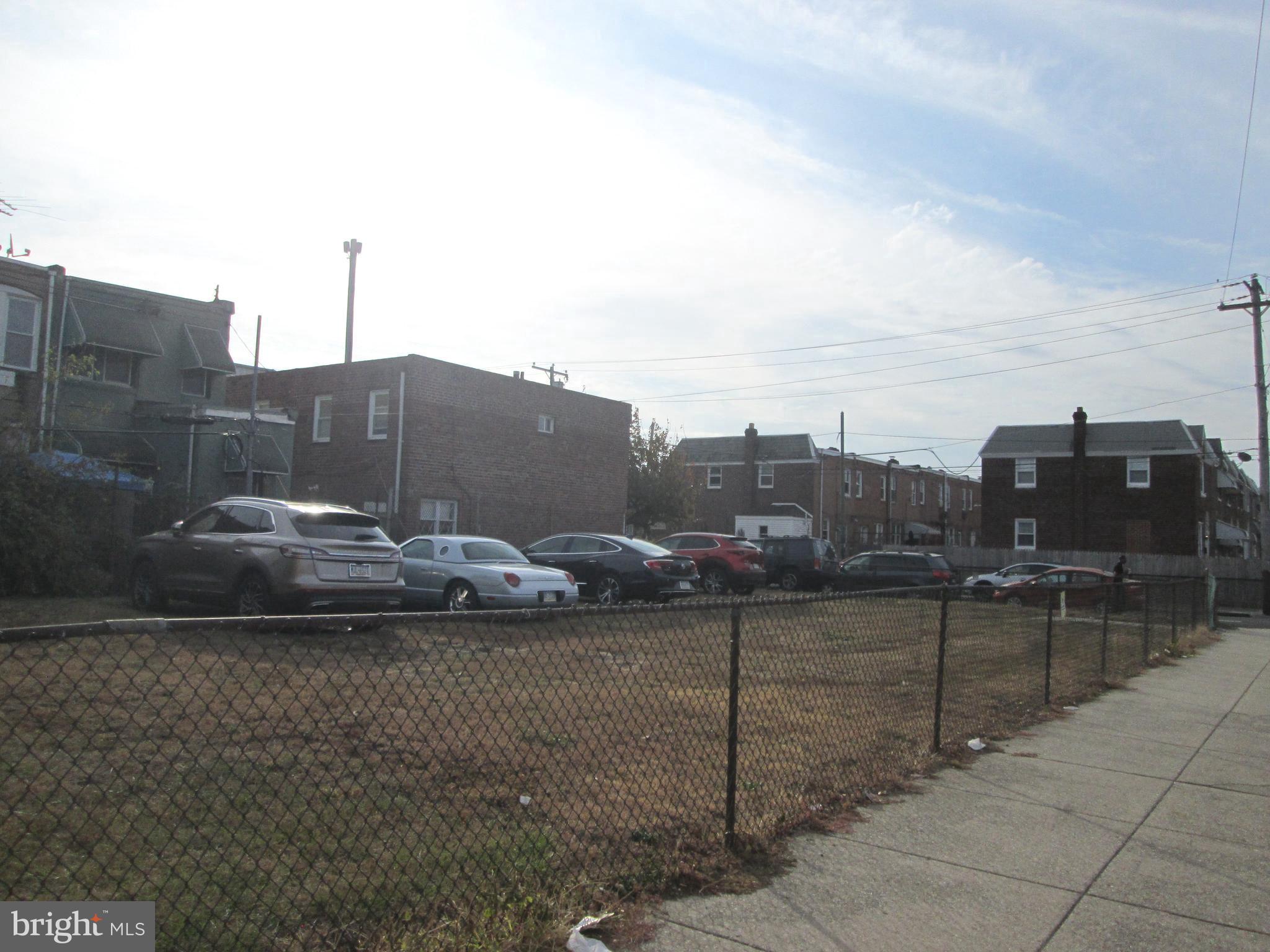 GRAYS FERRY - Land