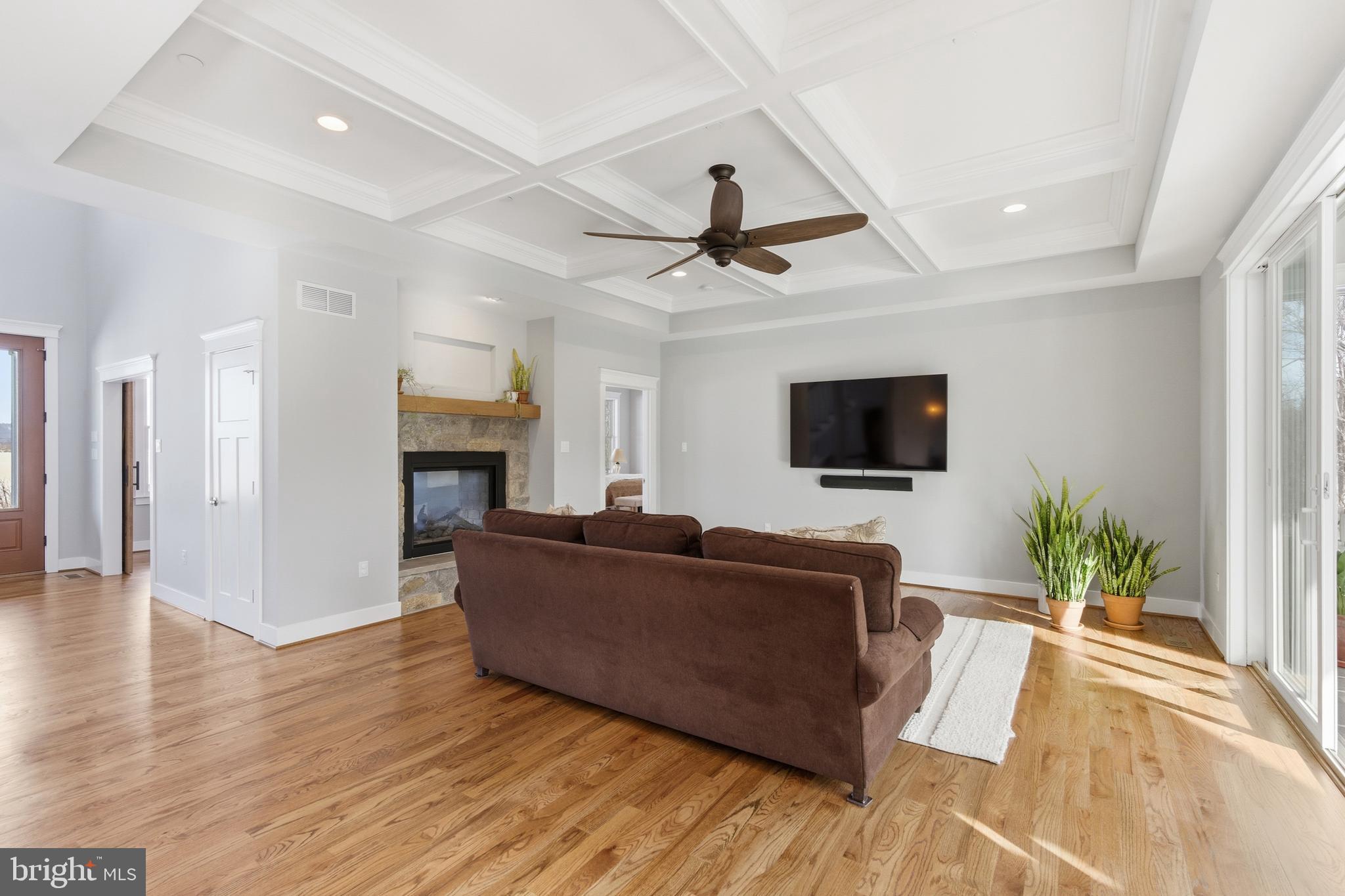 ESTATES AT POTOMAC FARMS - Residential