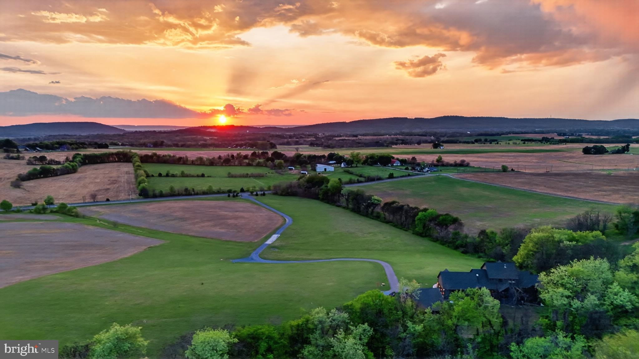 ESTATES AT POTOMAC FARMS - Residential