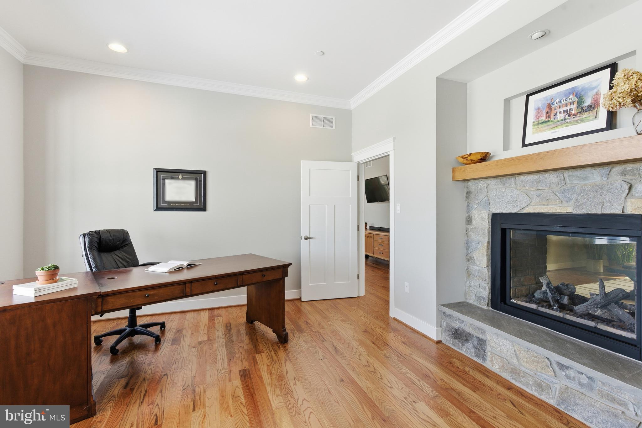 ESTATES AT POTOMAC FARMS - Residential