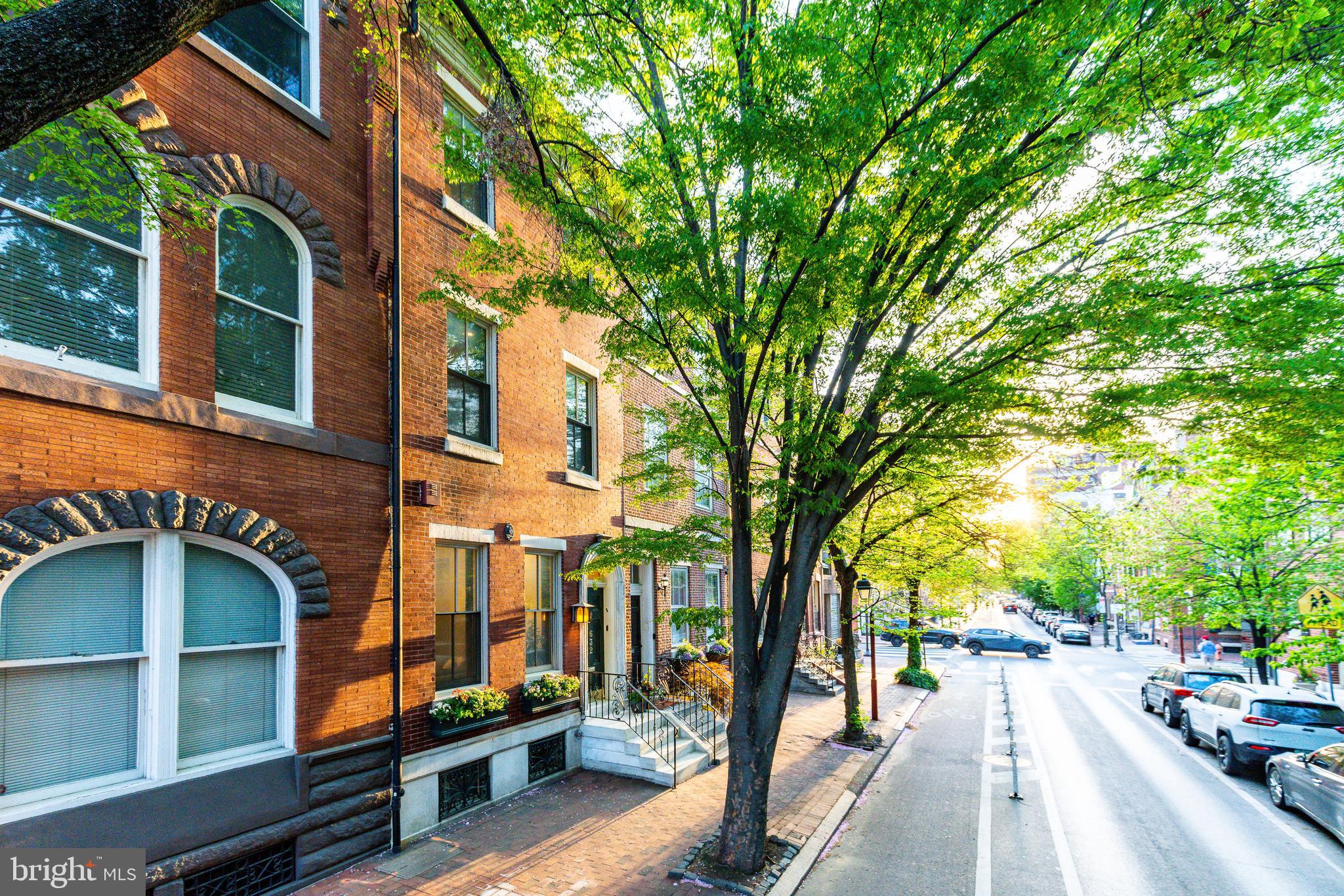SOCIETY HILL - Residential