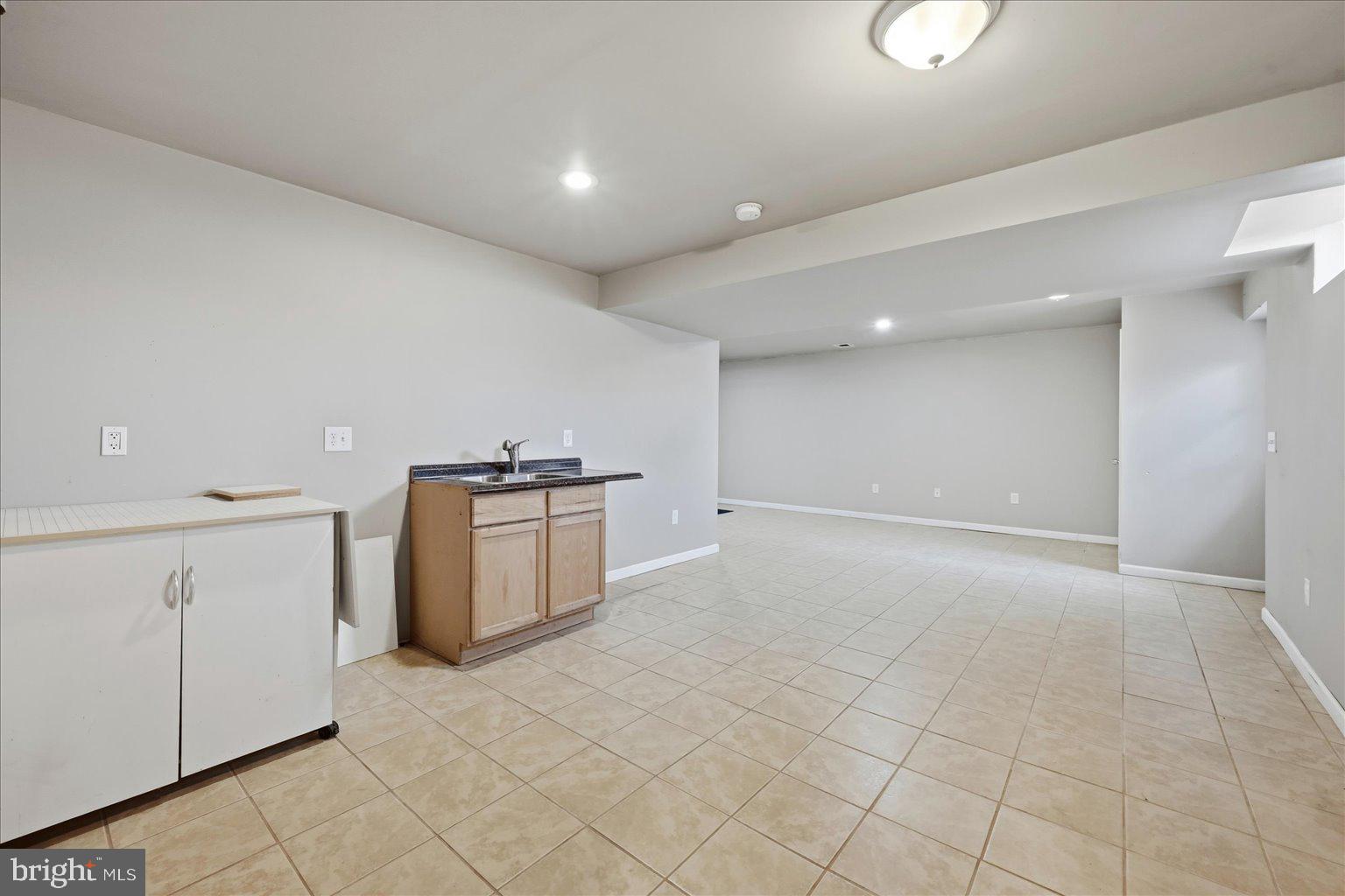 SPRUCE HILL ESTATES - Residential