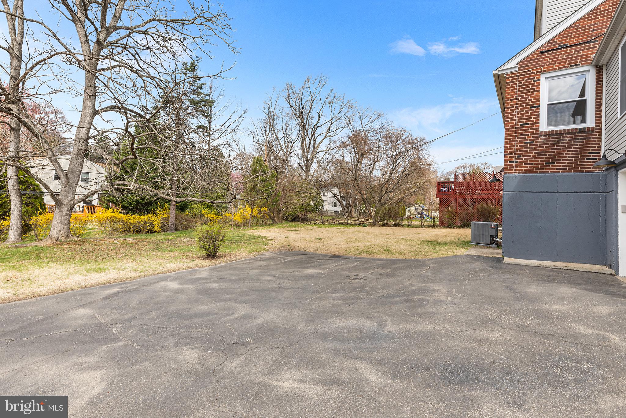 PADDOCK FARMS - Residential