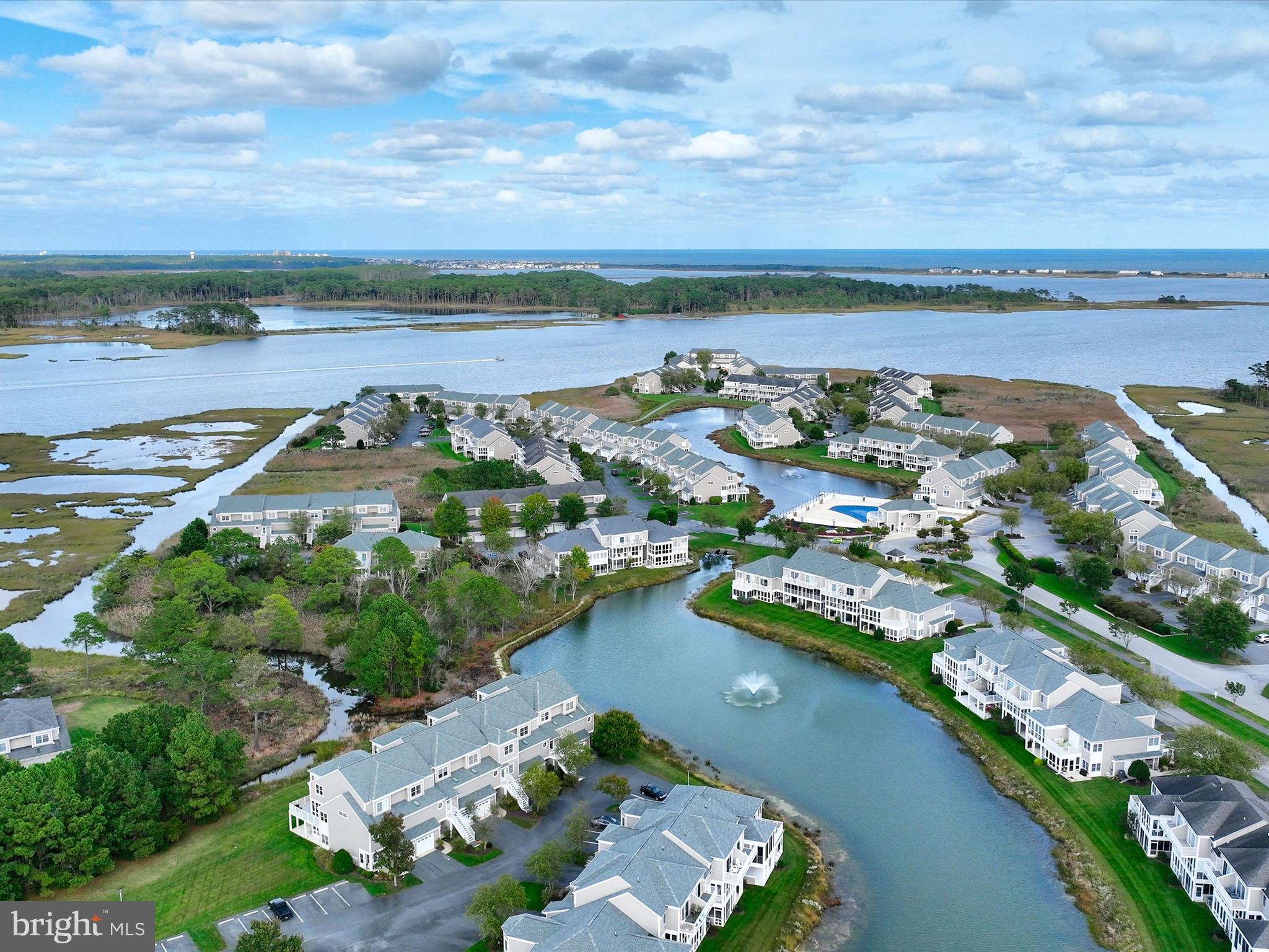 BAYVILLE SHORES - Residential
