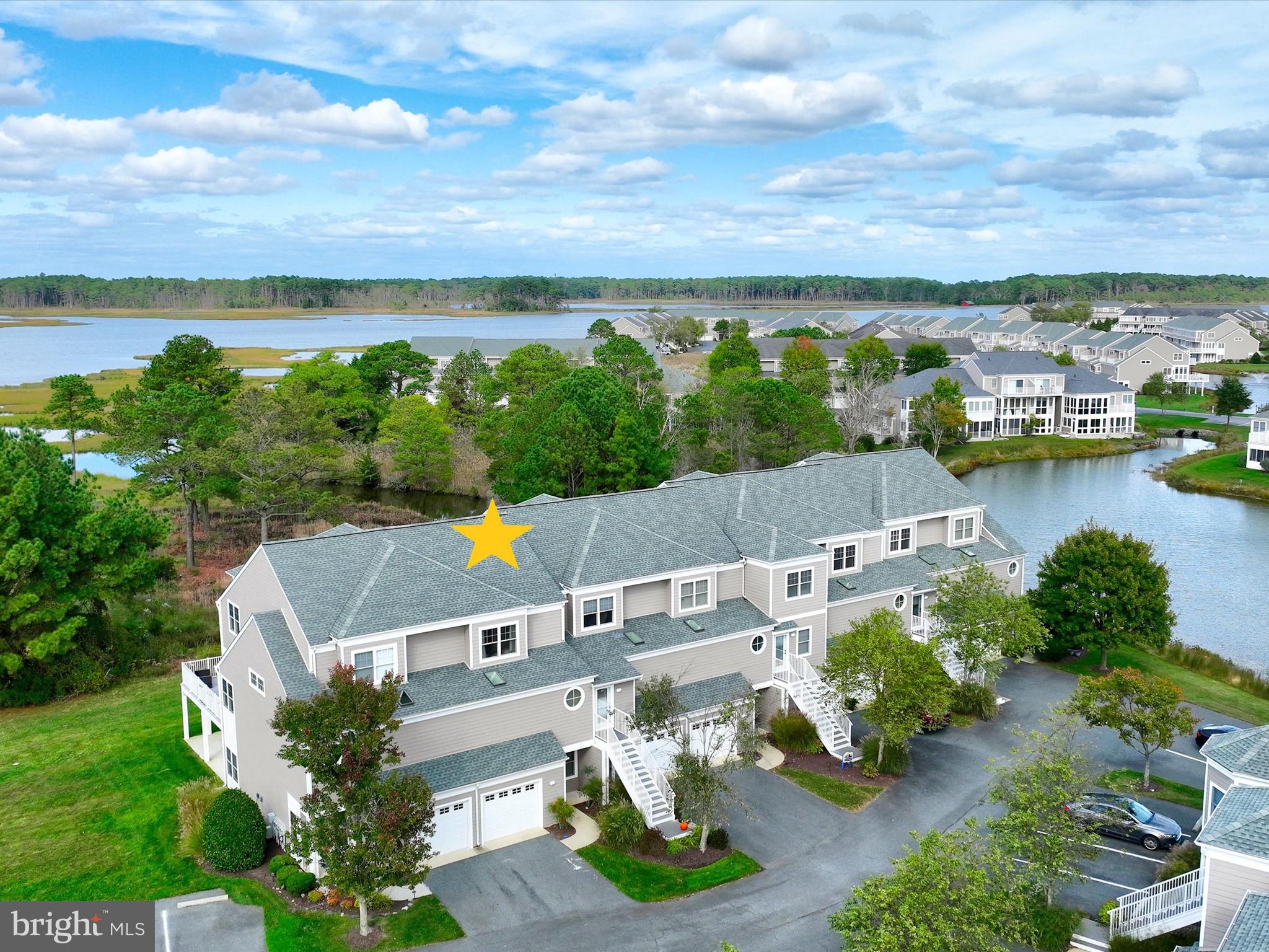 BAYVILLE SHORES - Residential
