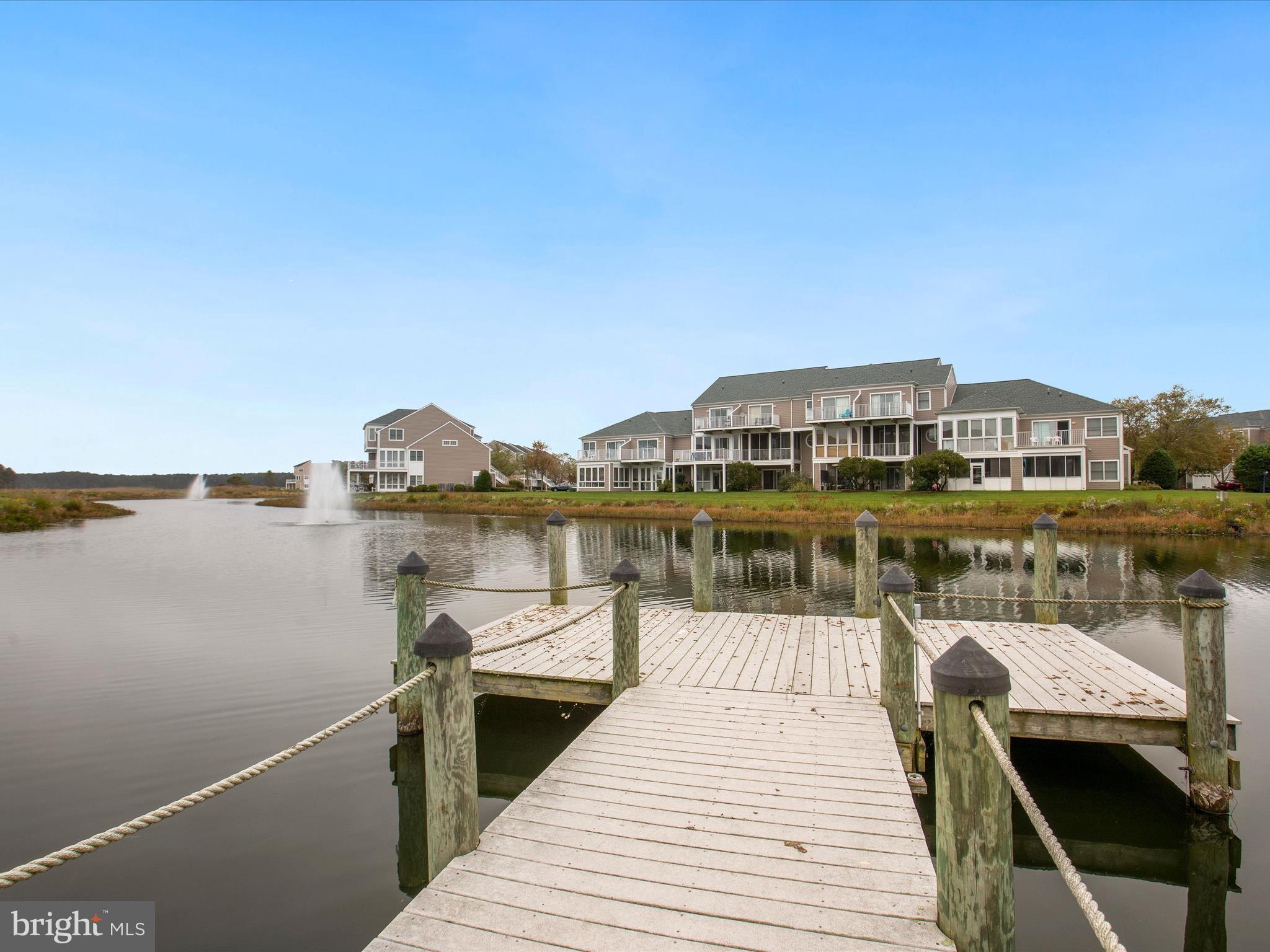 BAYVILLE SHORES - Residential