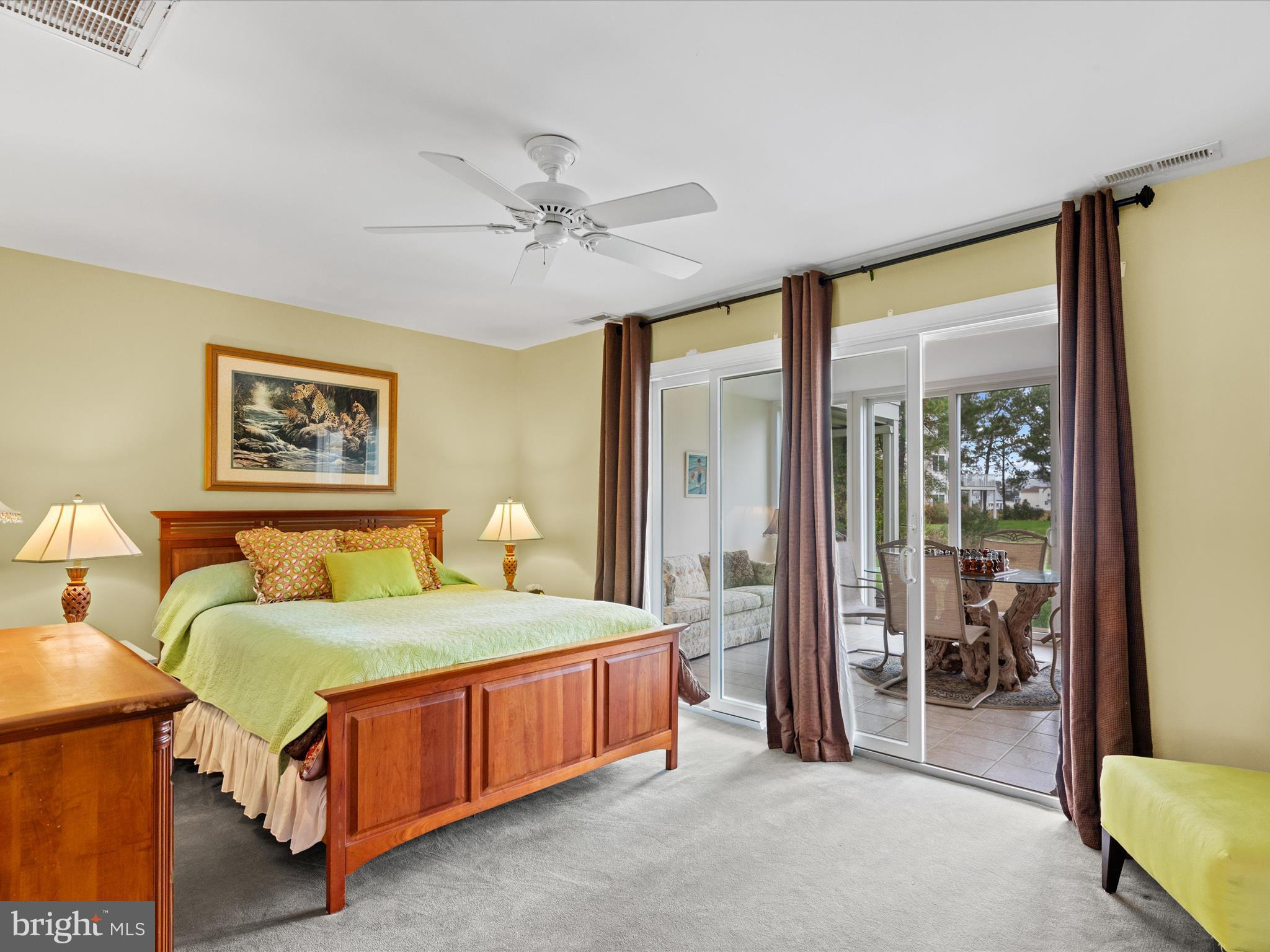 BAYVILLE SHORES - Residential