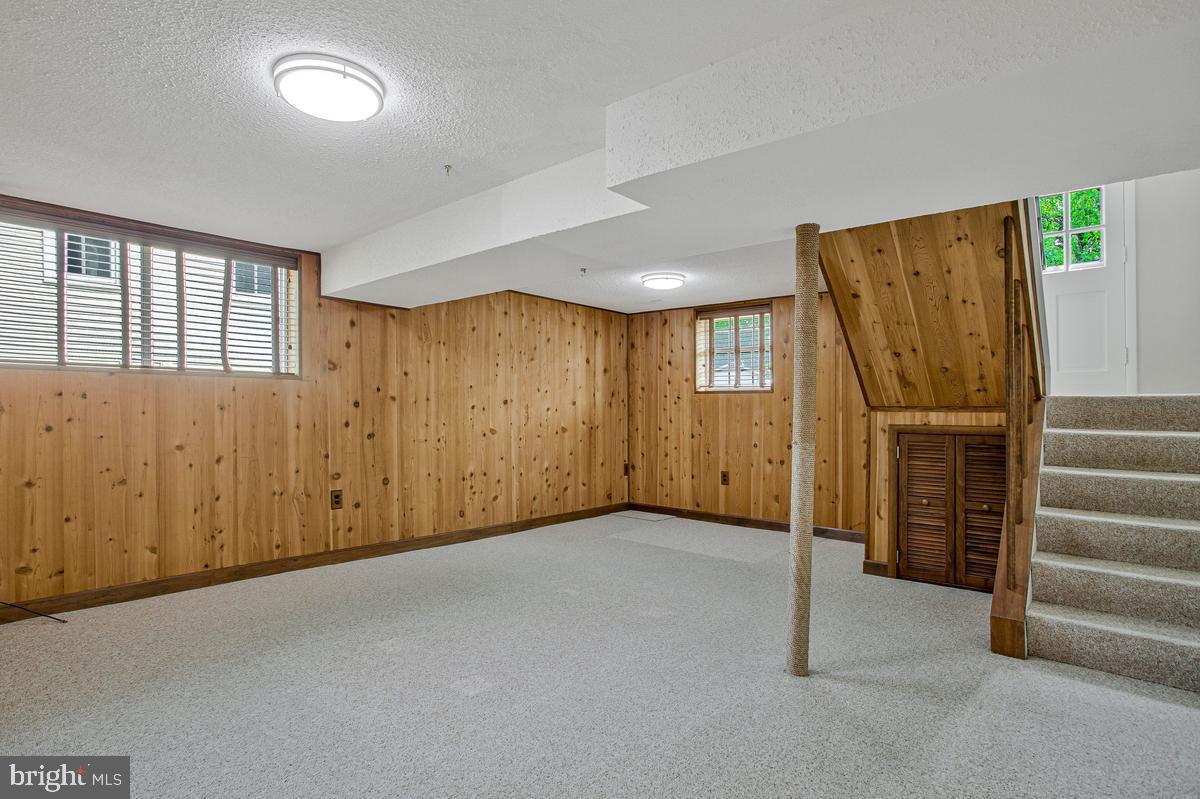 VILLAGE OF OLDE MILL - Residential