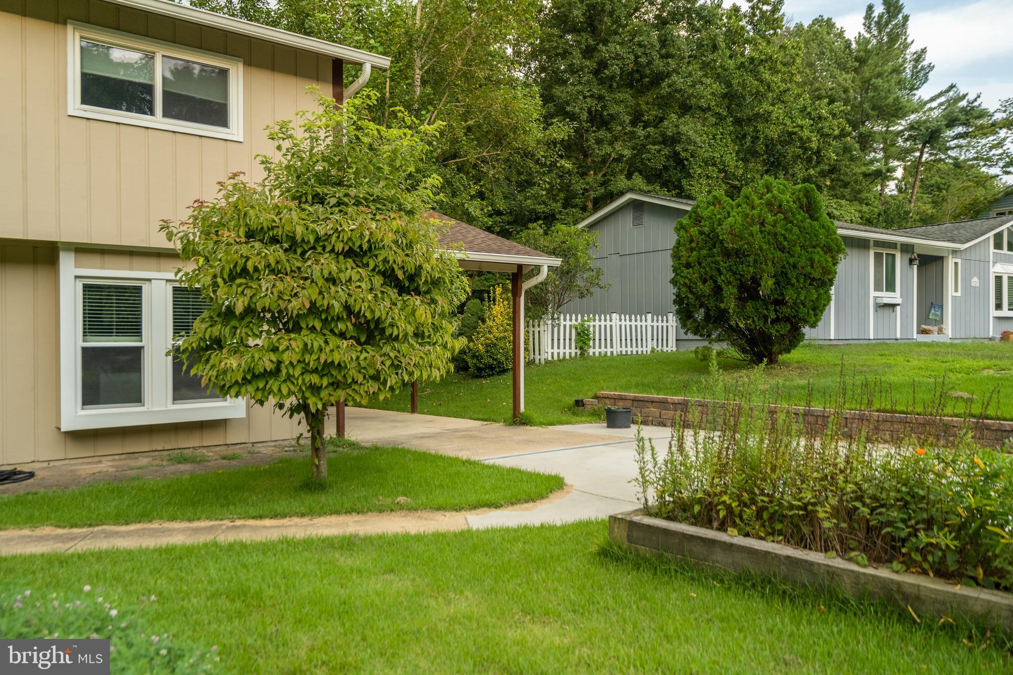 LAKE RIDGE - Residential Lease