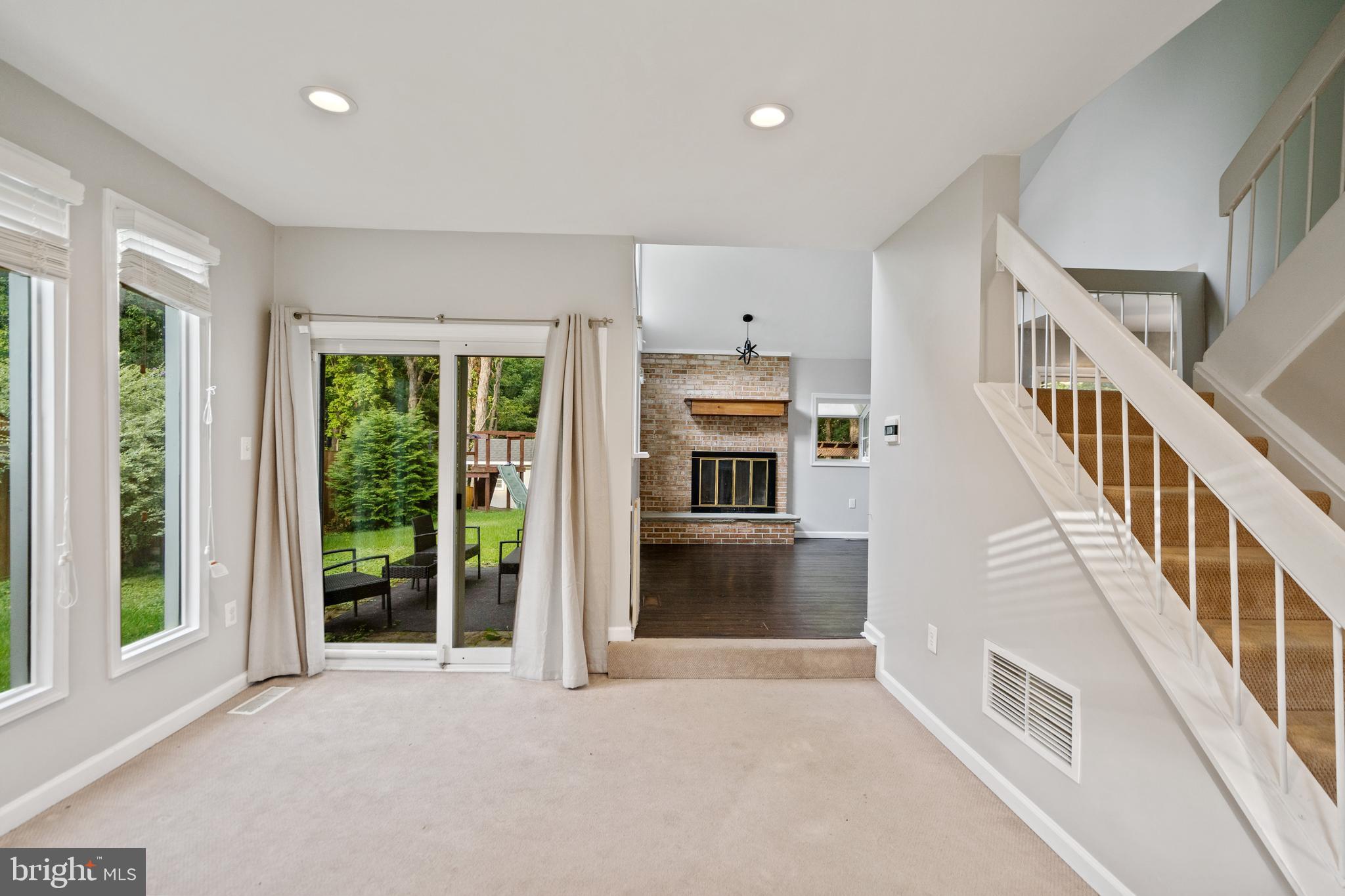 LAKE RIDGE - Residential Lease