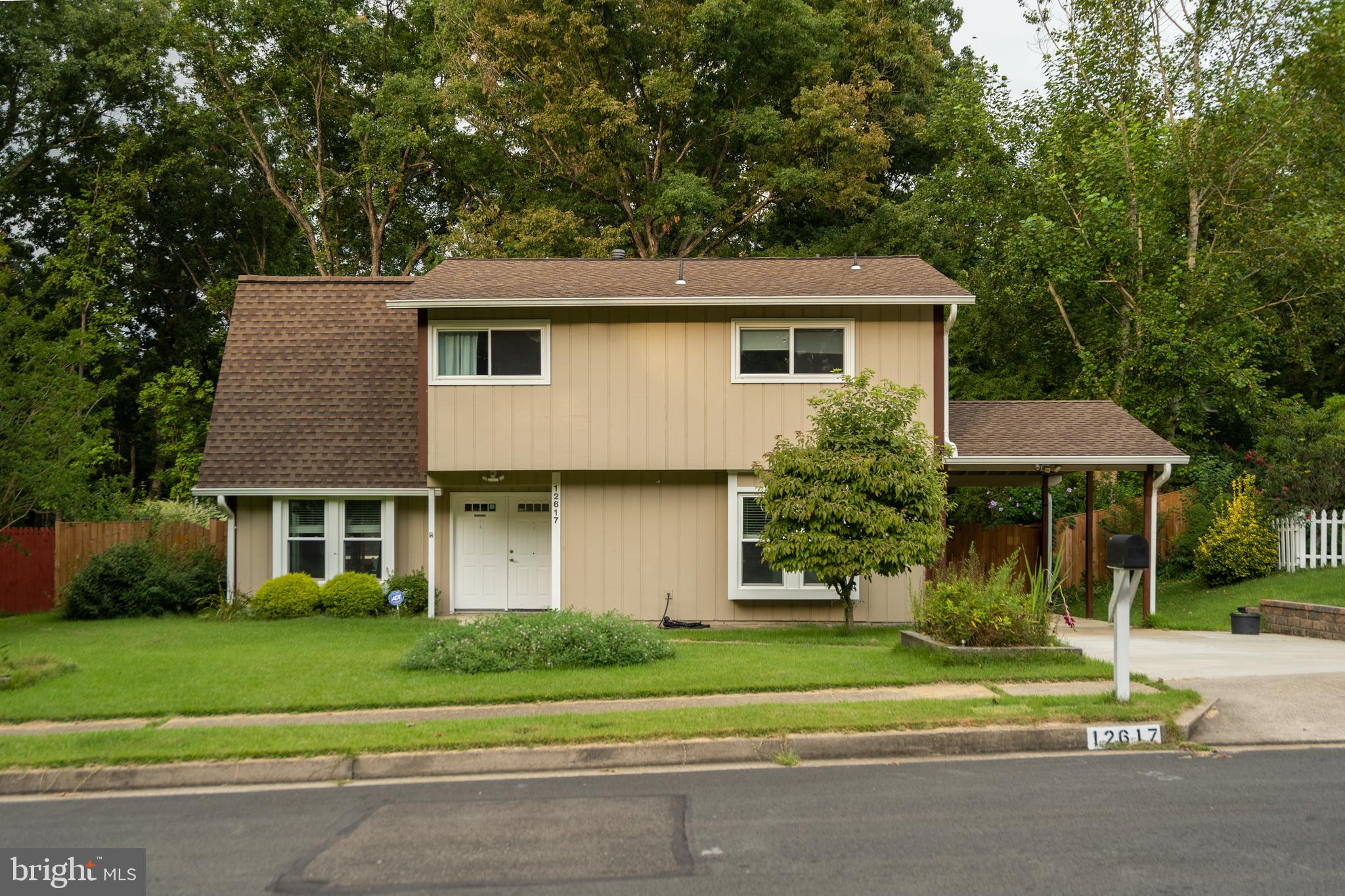 LAKE RIDGE - Residential Lease