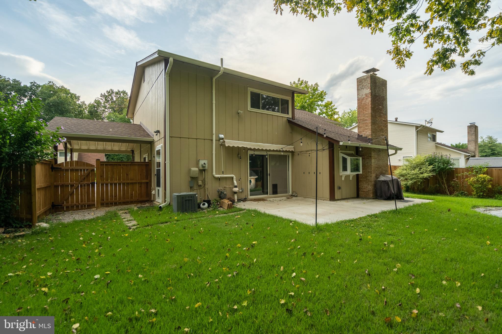 LAKE RIDGE - Residential Lease
