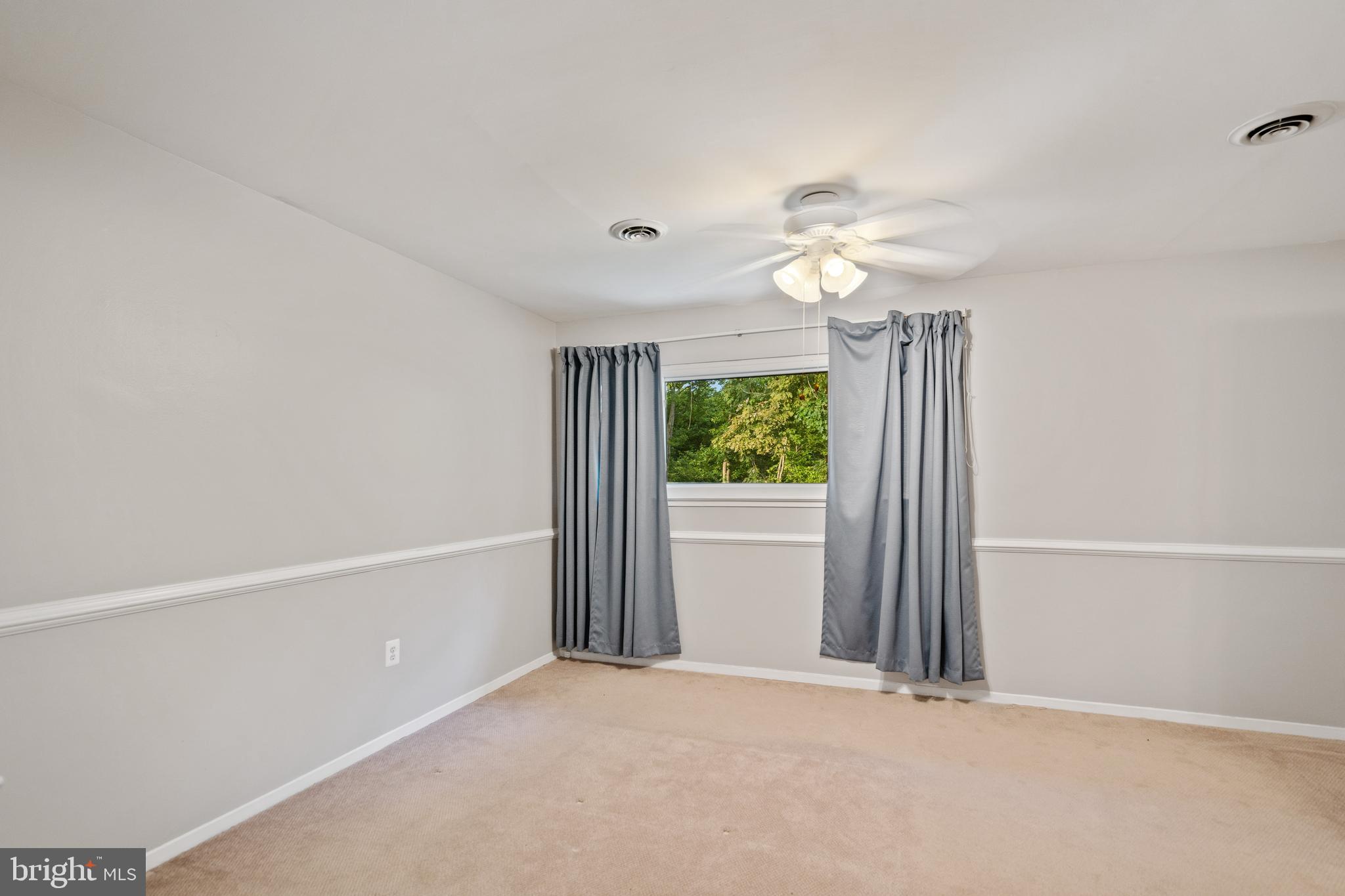 LAKE RIDGE - Residential Lease