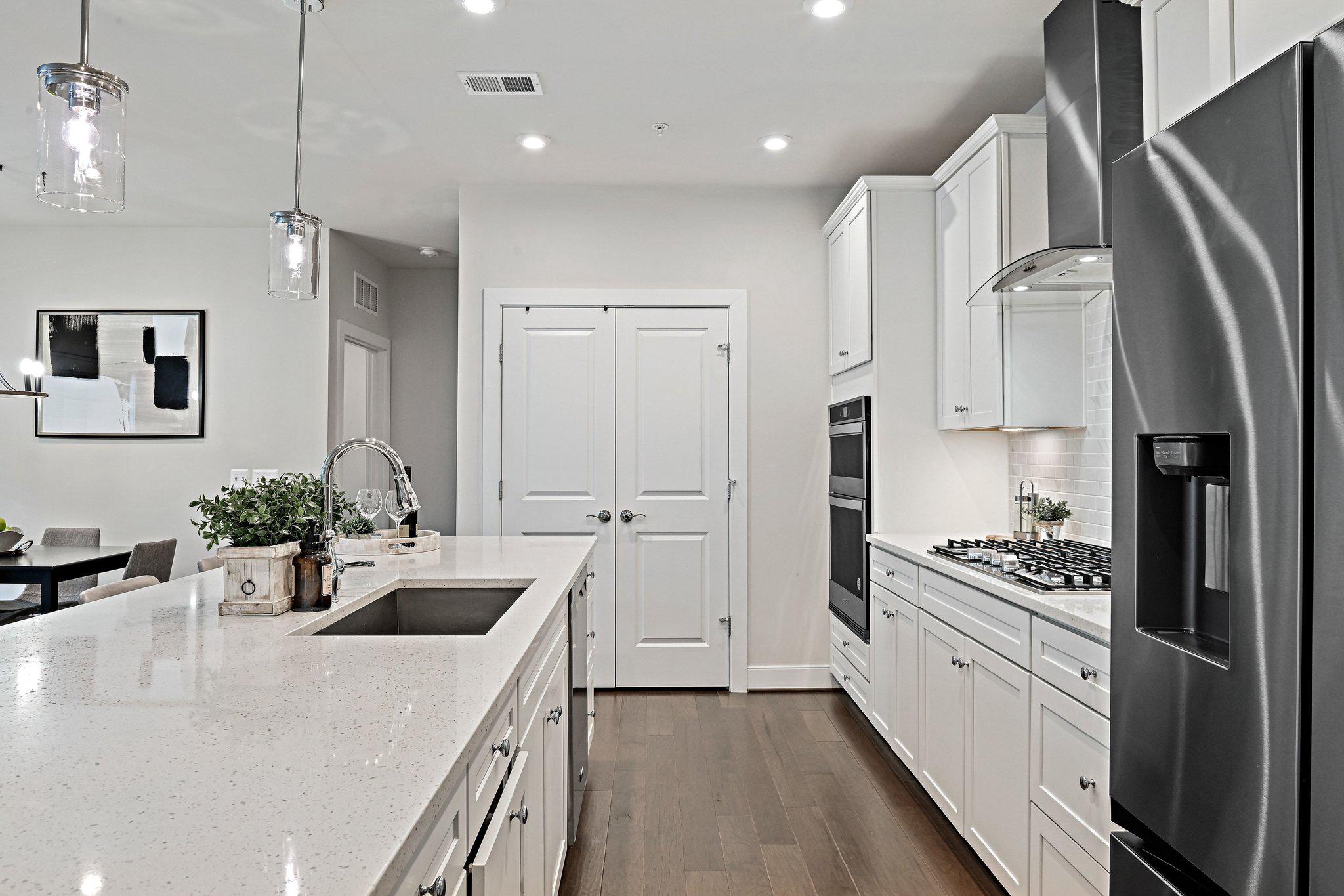 METROPARK AT ARROWBROOK - Residential