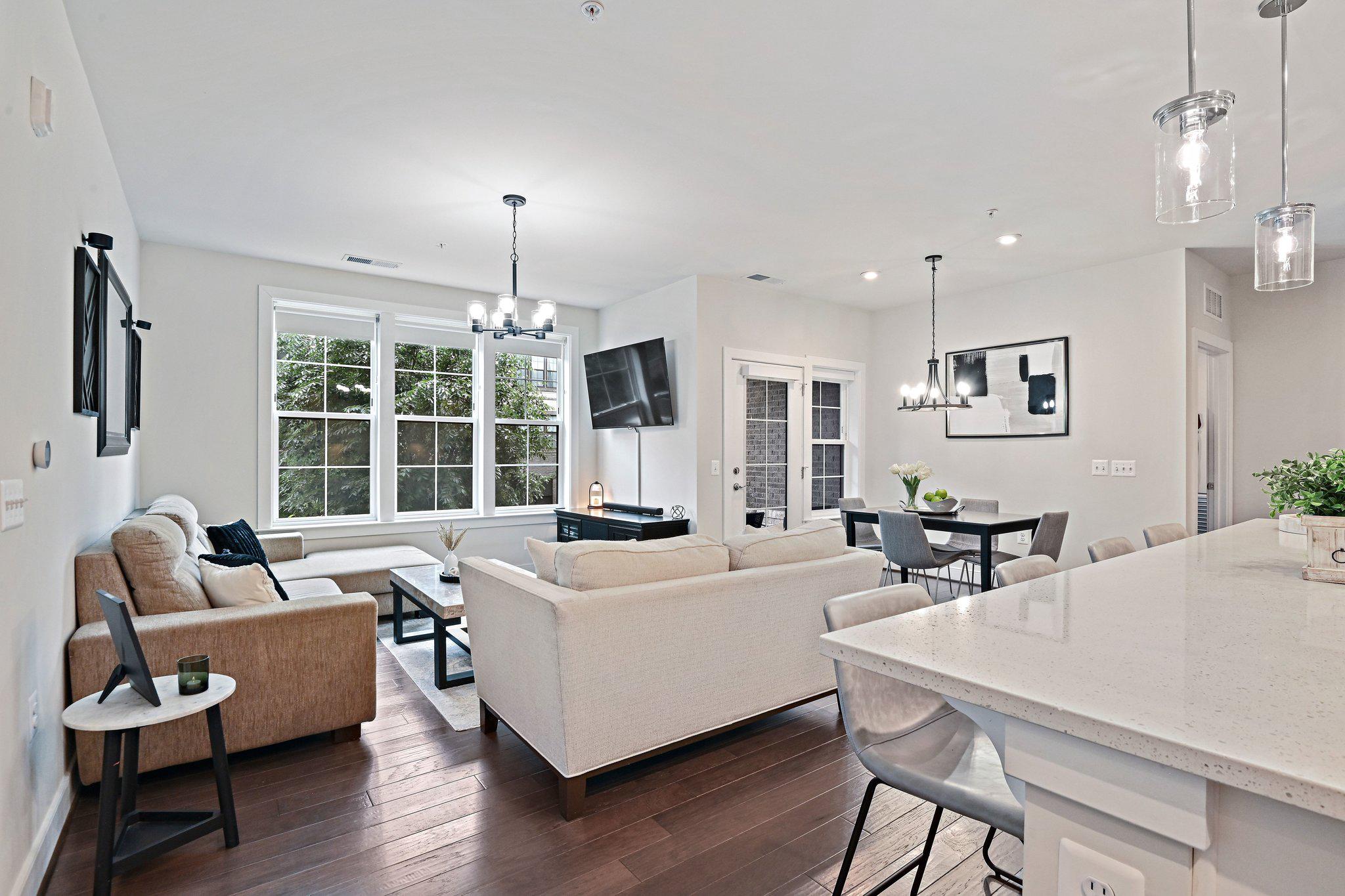 METROPARK AT ARROWBROOK - Residential
