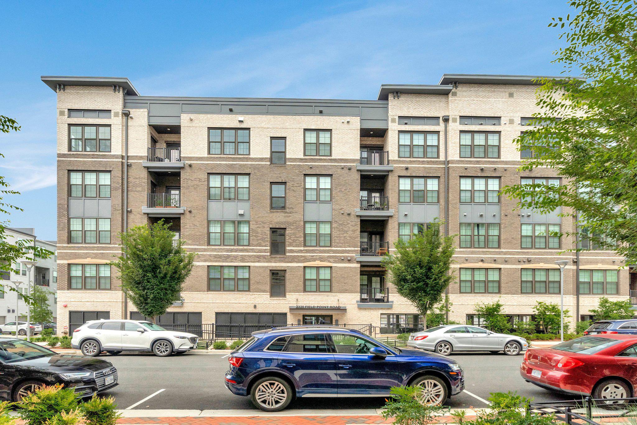 METROPARK AT ARROWBROOK - Residential
