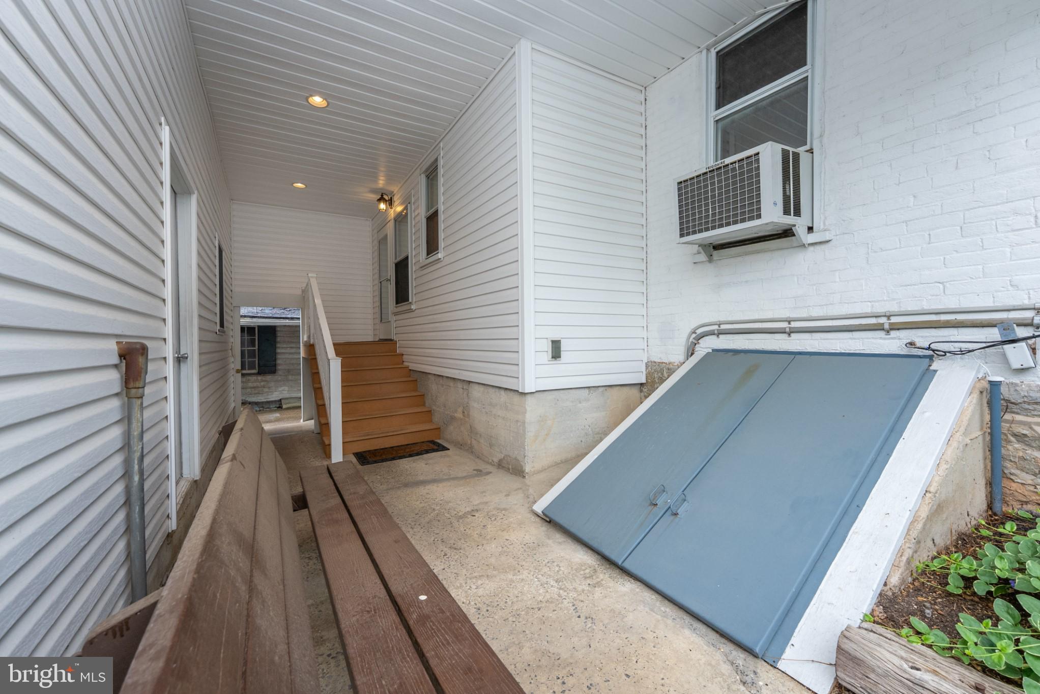 SOUTHAMPTON/FRANKLIN CO. - Residential