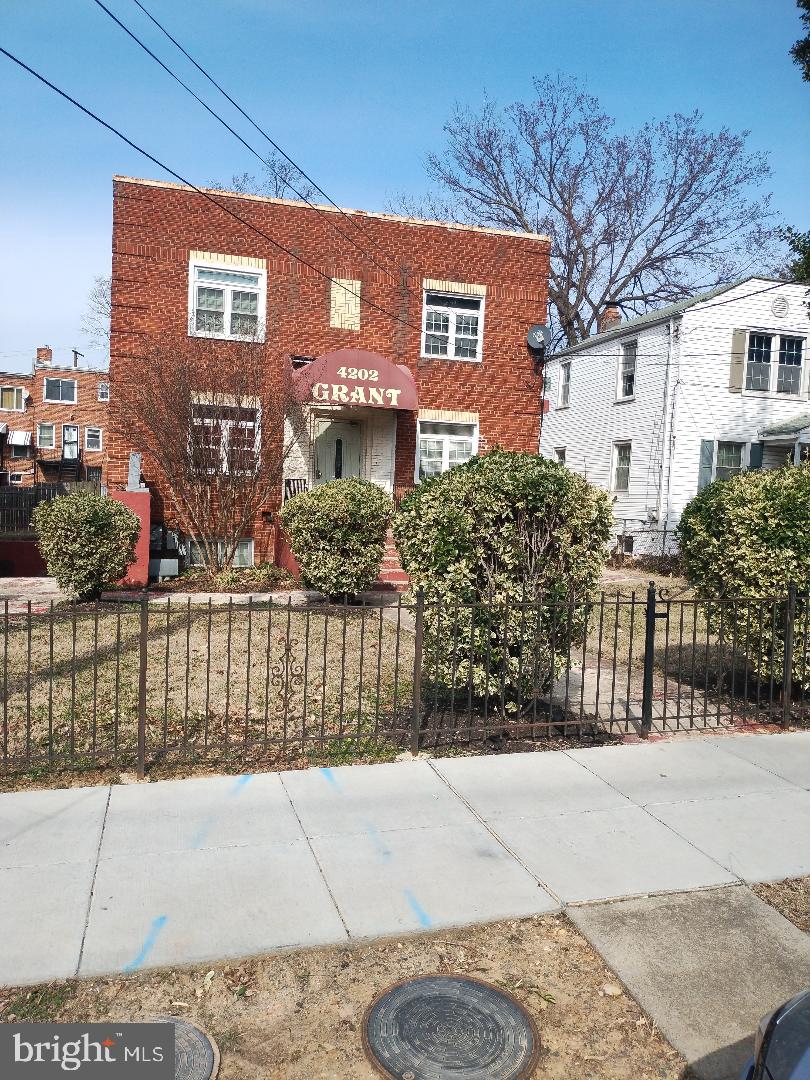 DEANWOOD - Residential