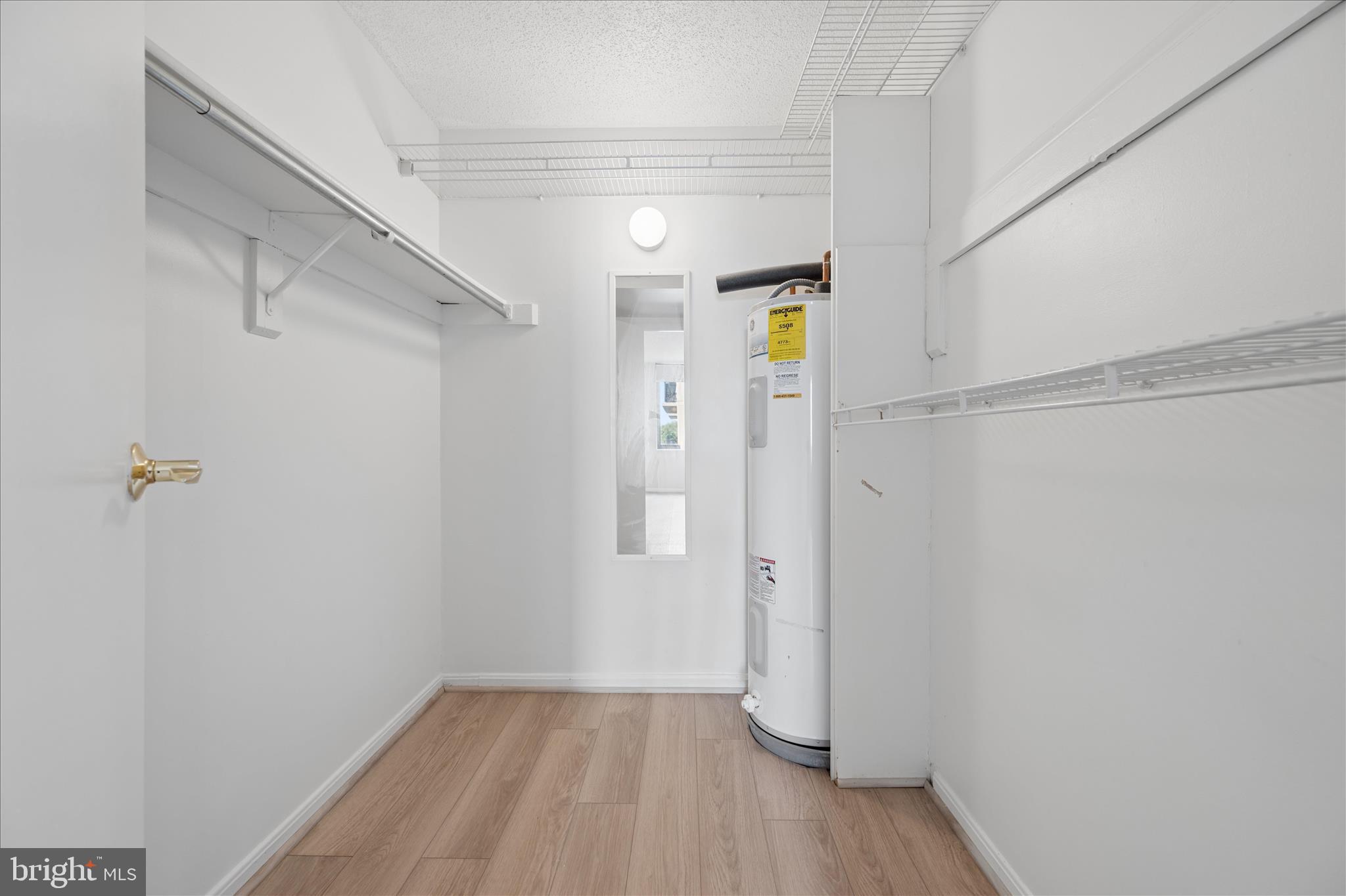 CHELSEA TOWERS - Residential