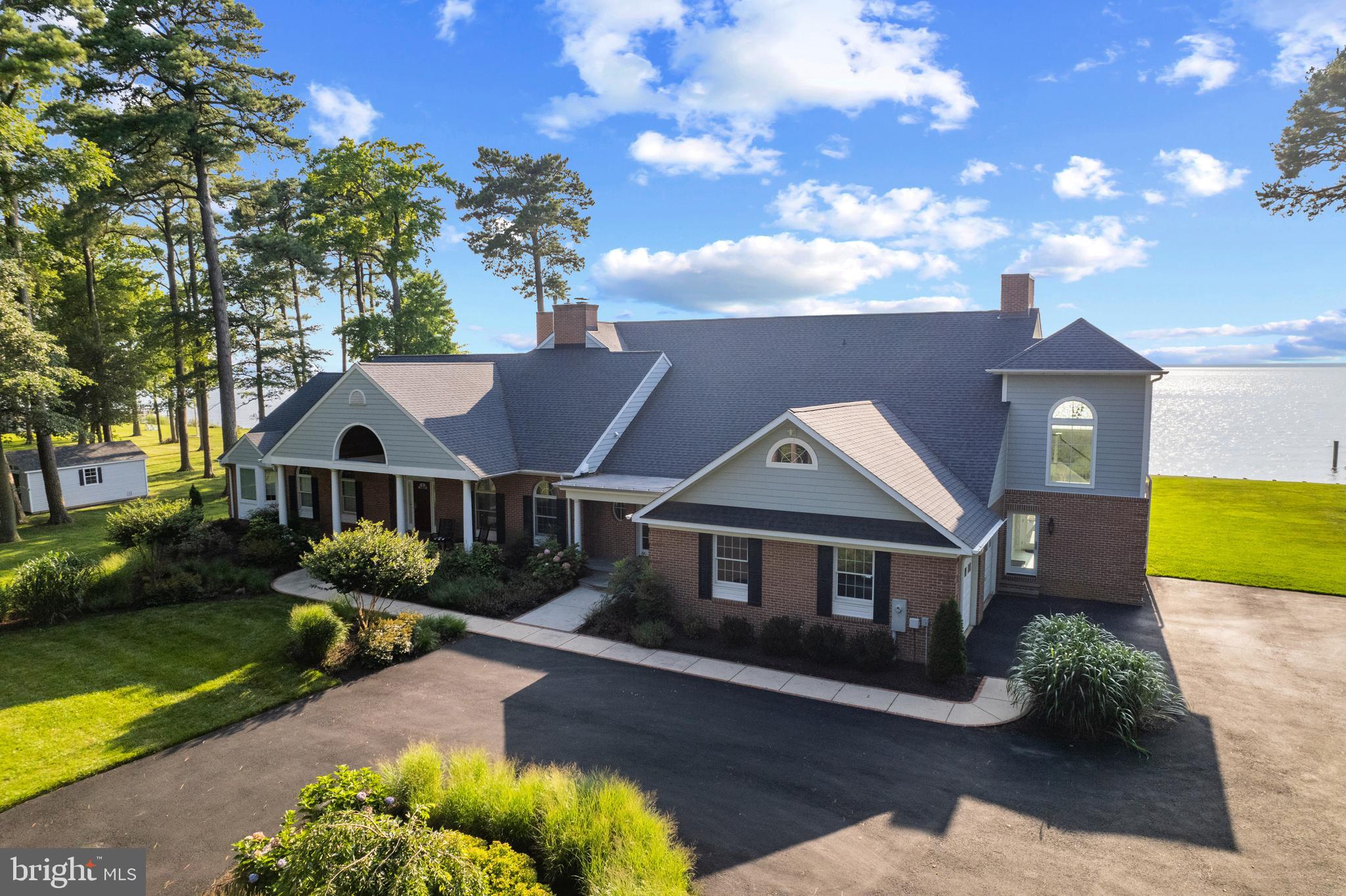 BLOODY POINT FARM - Residential