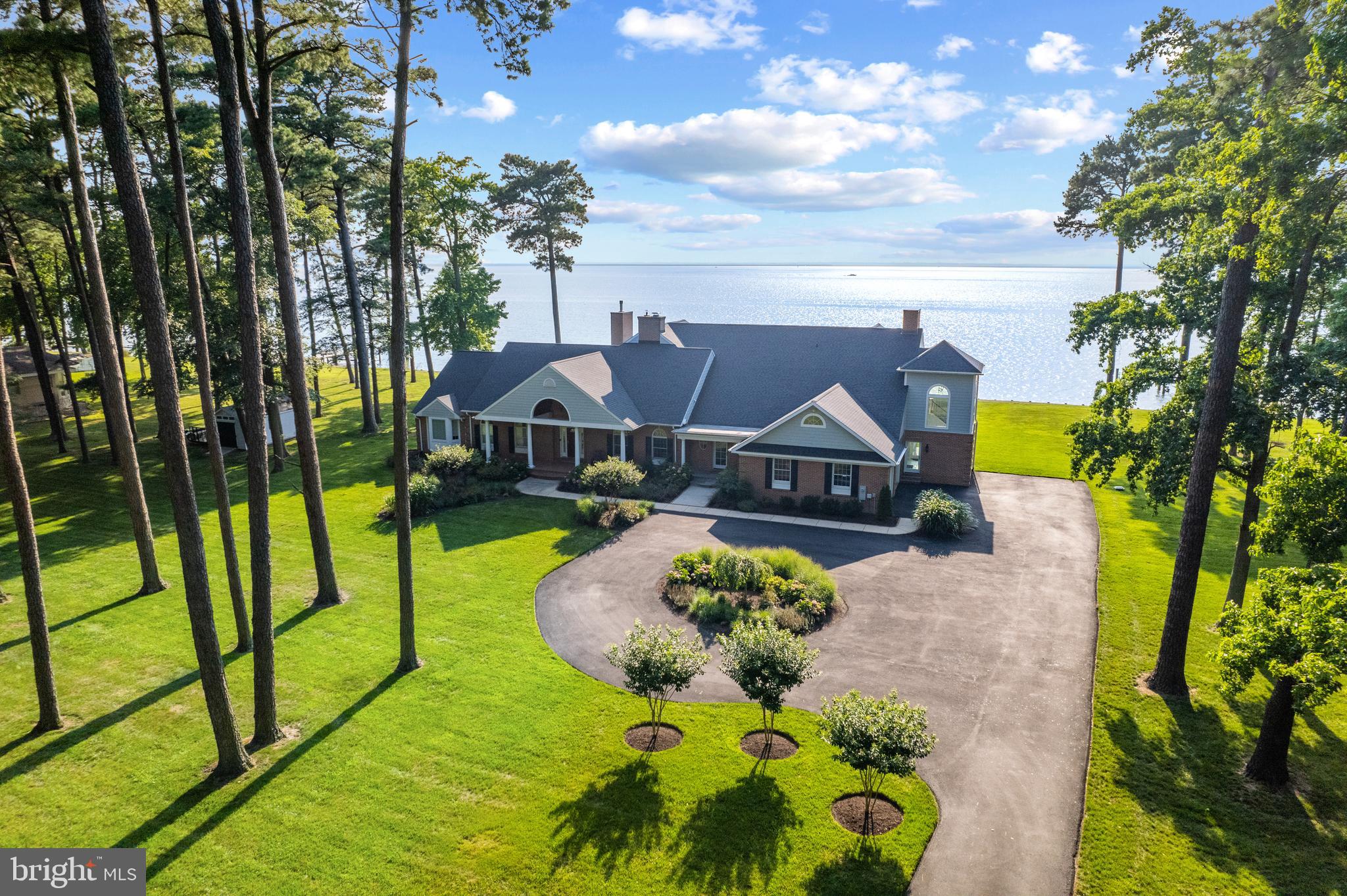 BLOODY POINT FARM - Residential