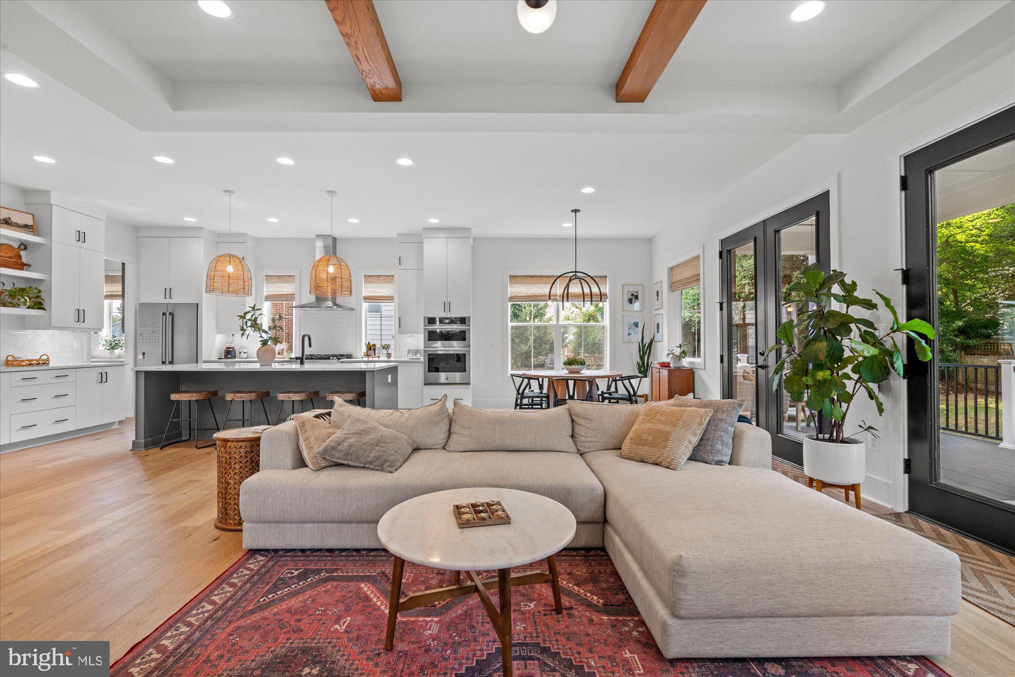 YORKTOWN - Residential
