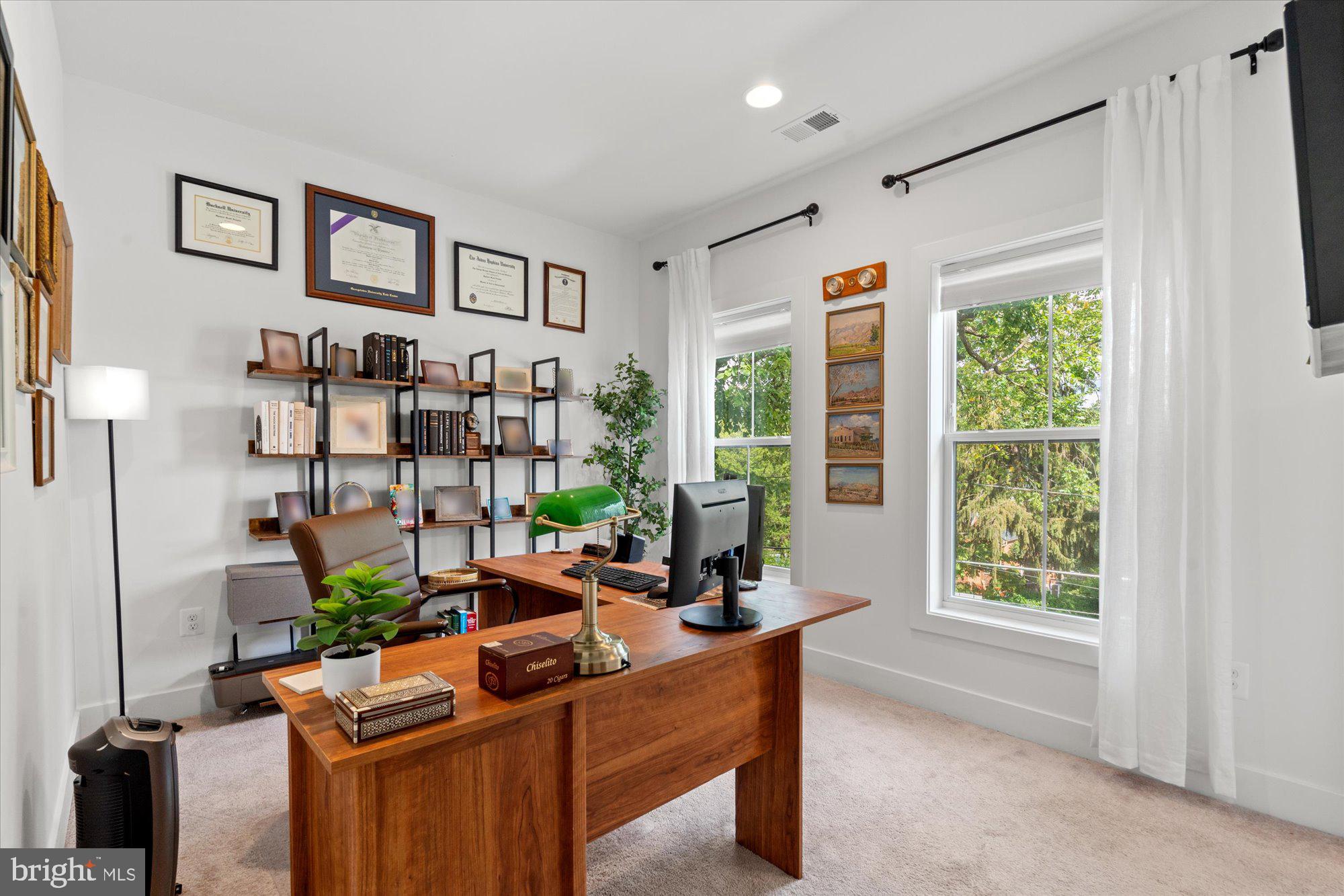 YORKTOWN - Residential