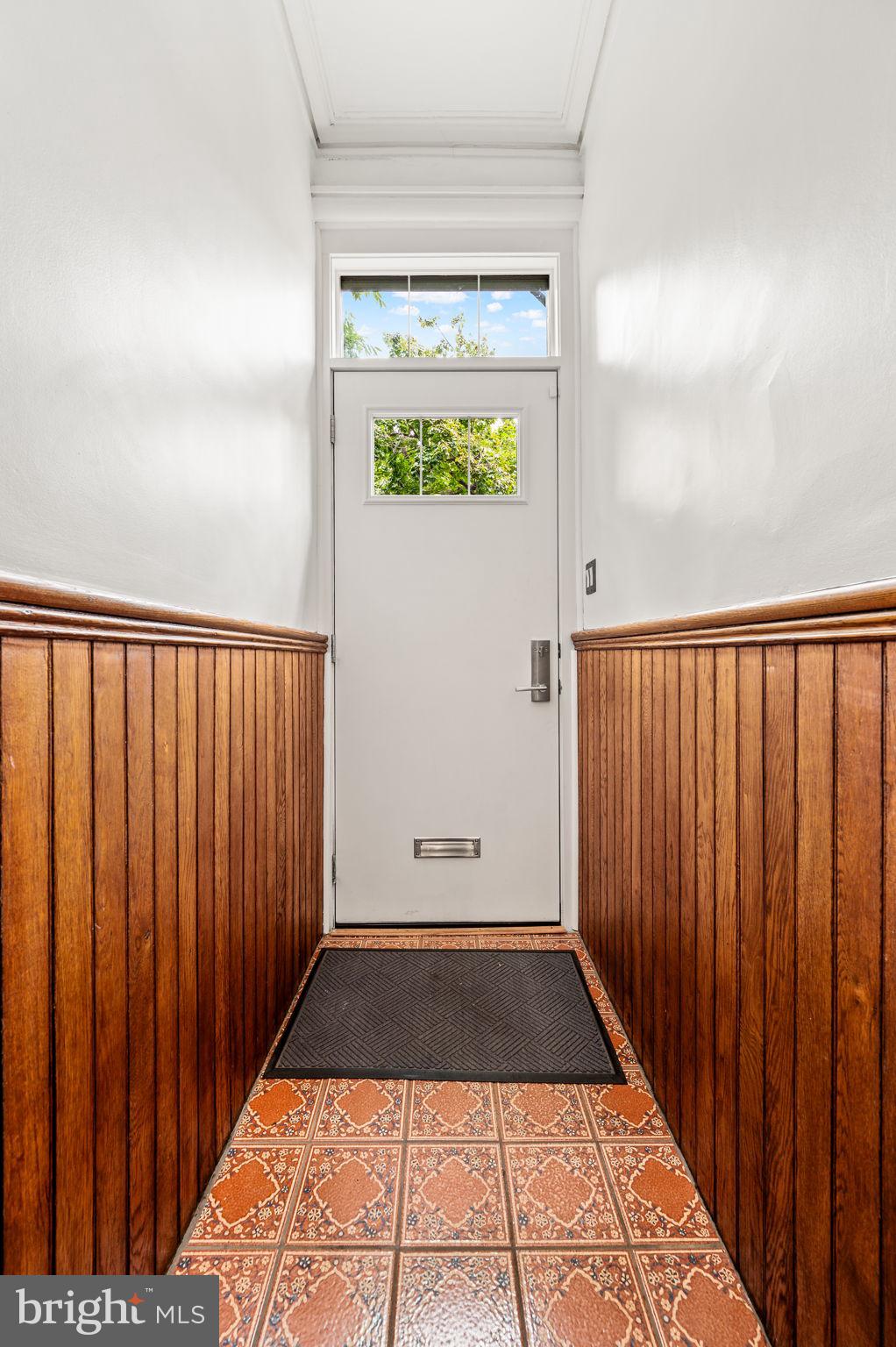 LOGAN SQUARE - Residential